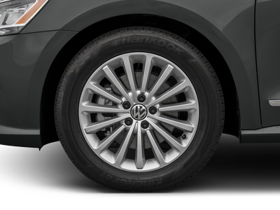 2017 Volkswagen Passat 1.8T SE w/Technology