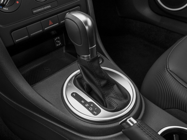 2016 Volkswagen Beetle 1.8T Wolfsburg Edition