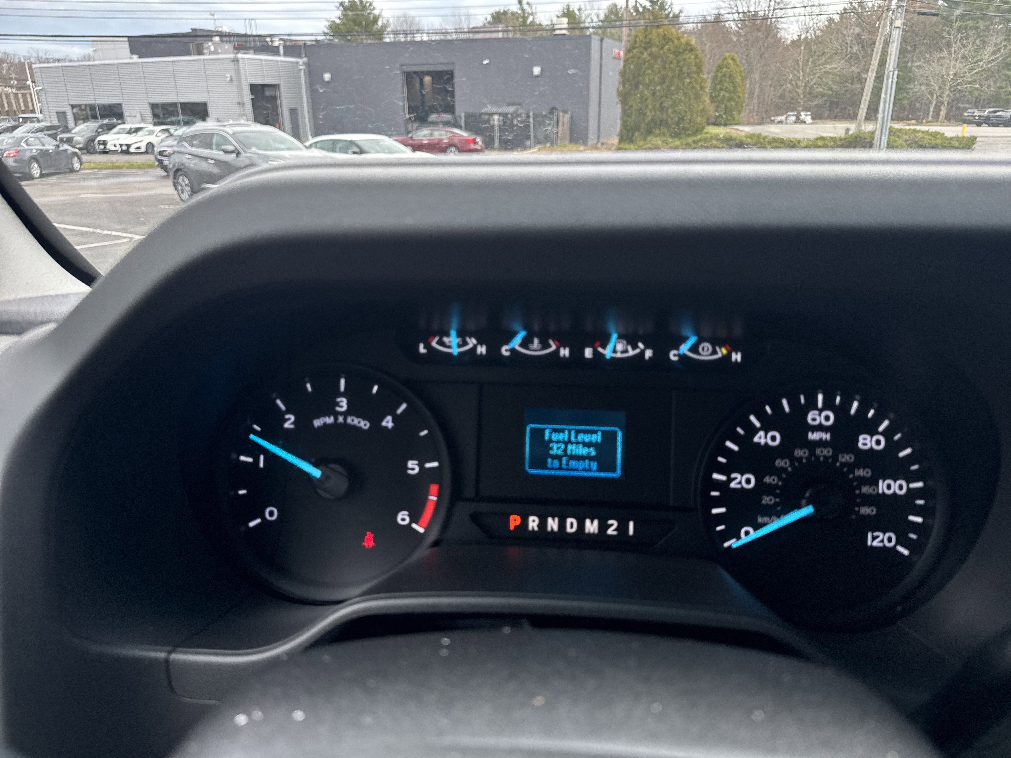 2024 Ford E-Series Cutaway Base