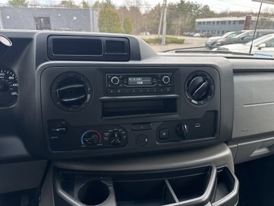 2024 Ford E-Series Cutaway Base