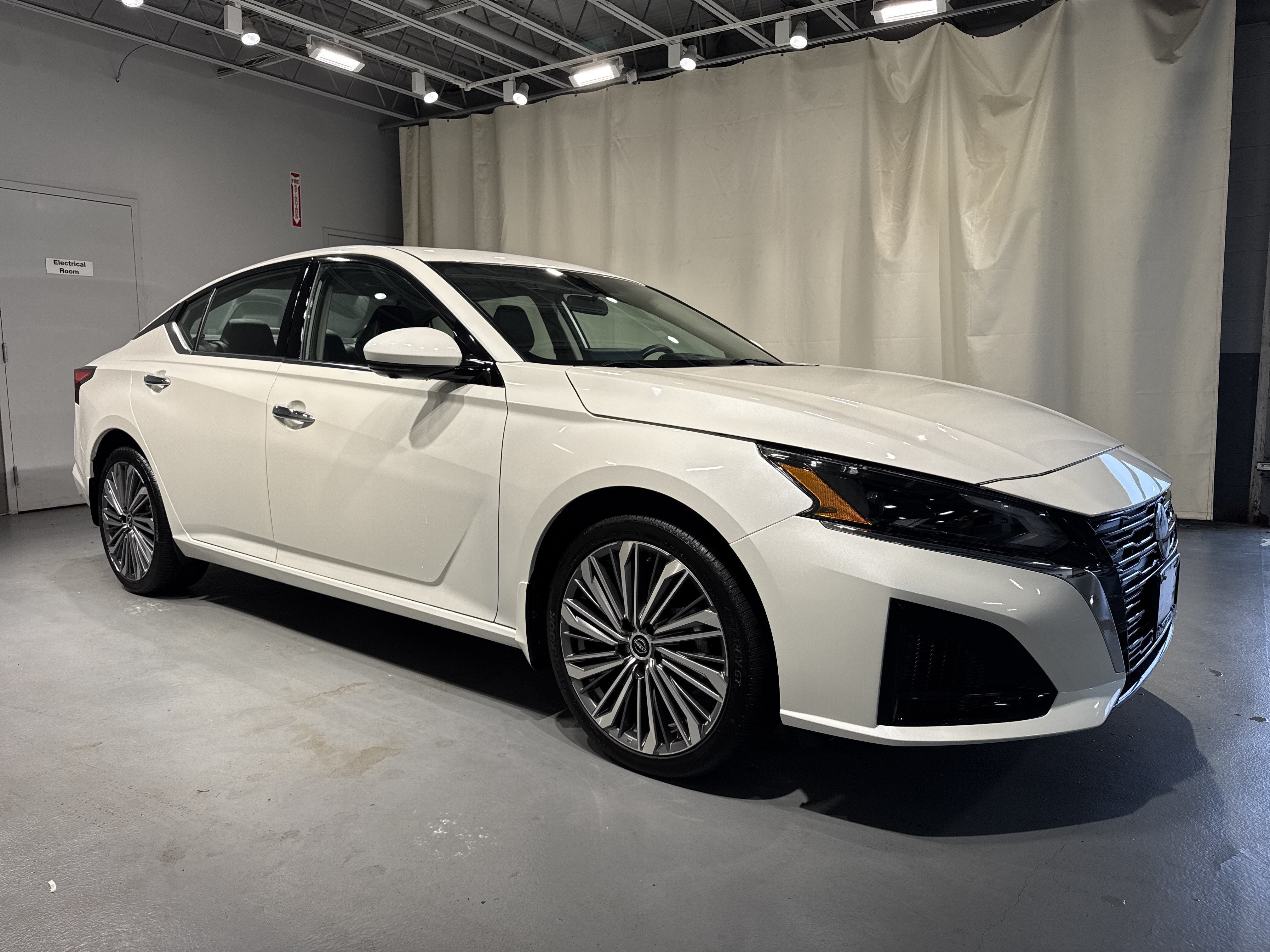 2025 Nissan Altima SL