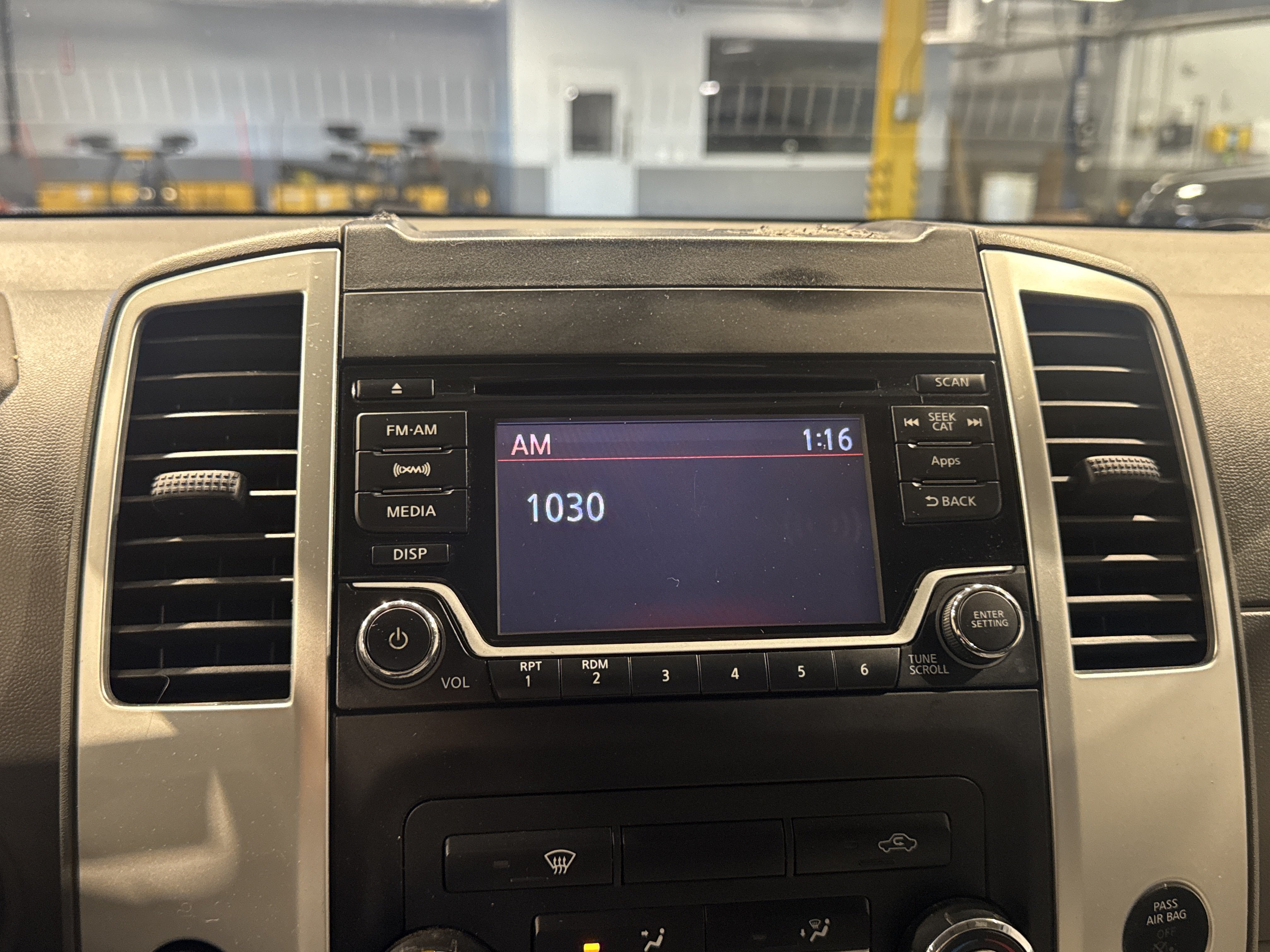 2015 Nissan Frontier SV