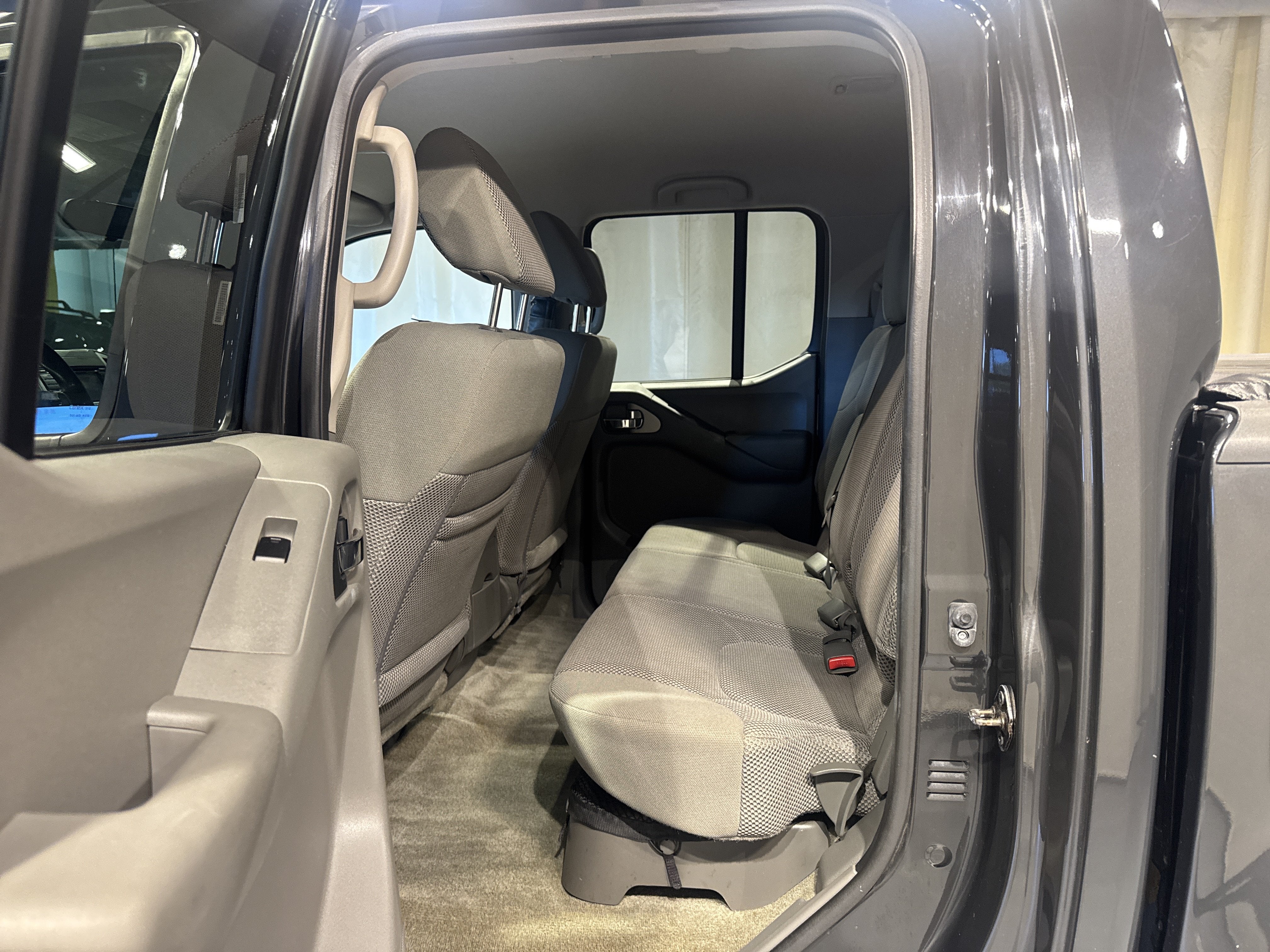 2015 Nissan Frontier SV