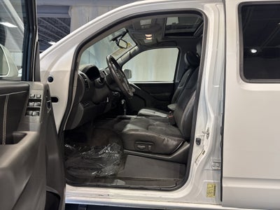 2017 Nissan Frontier PRO-4X W/LUXURY PACKAGE