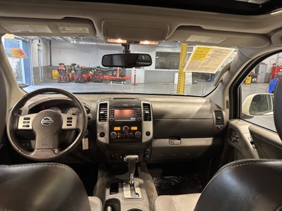 2017 Nissan Frontier PRO-4X W/LUXURY PACKAGE