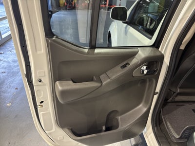 2017 Nissan Frontier PRO-4X W/LUXURY PACKAGE