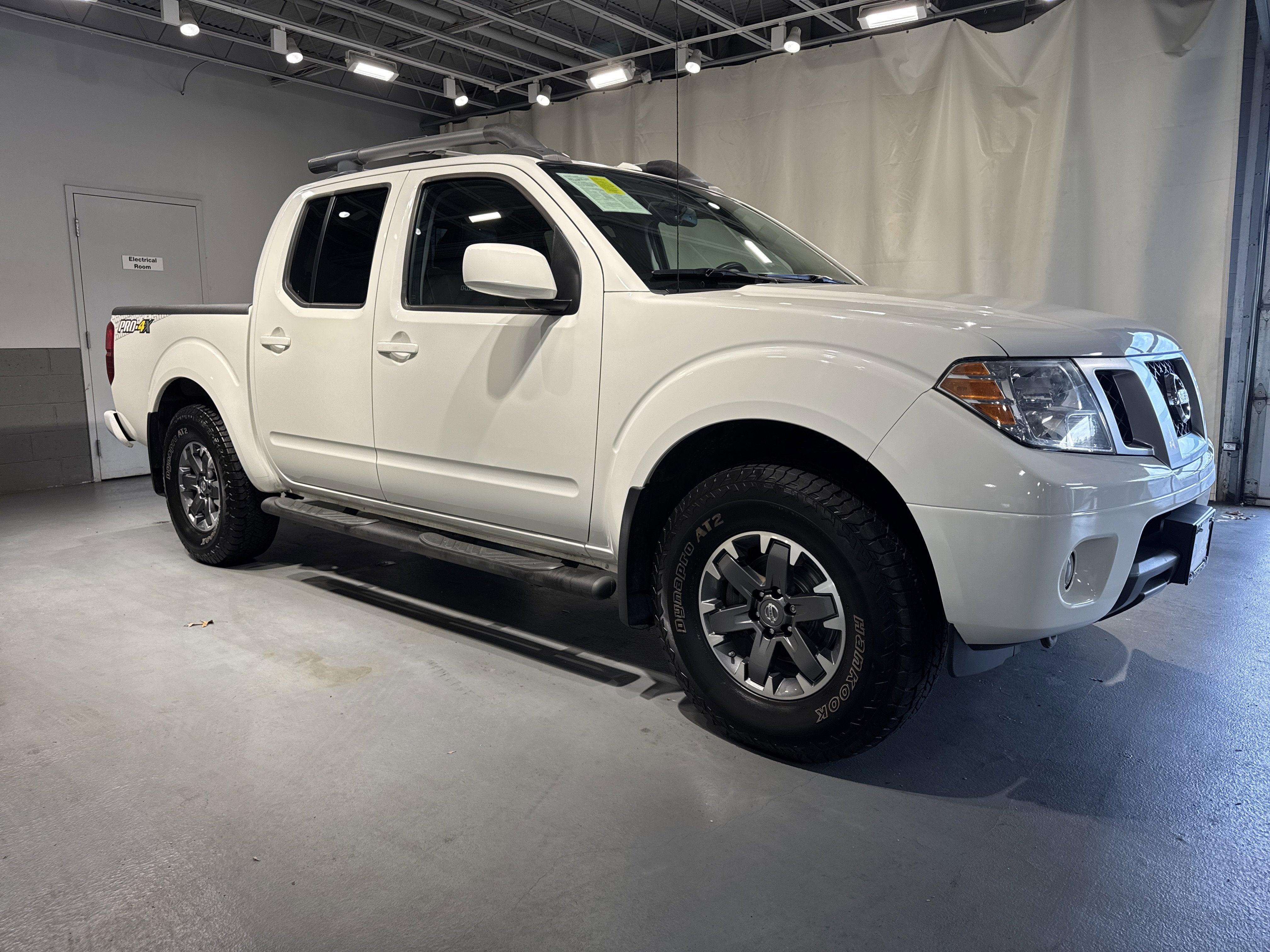 2017 Nissan Frontier PRO-4X W/LUXURY PACKAGE