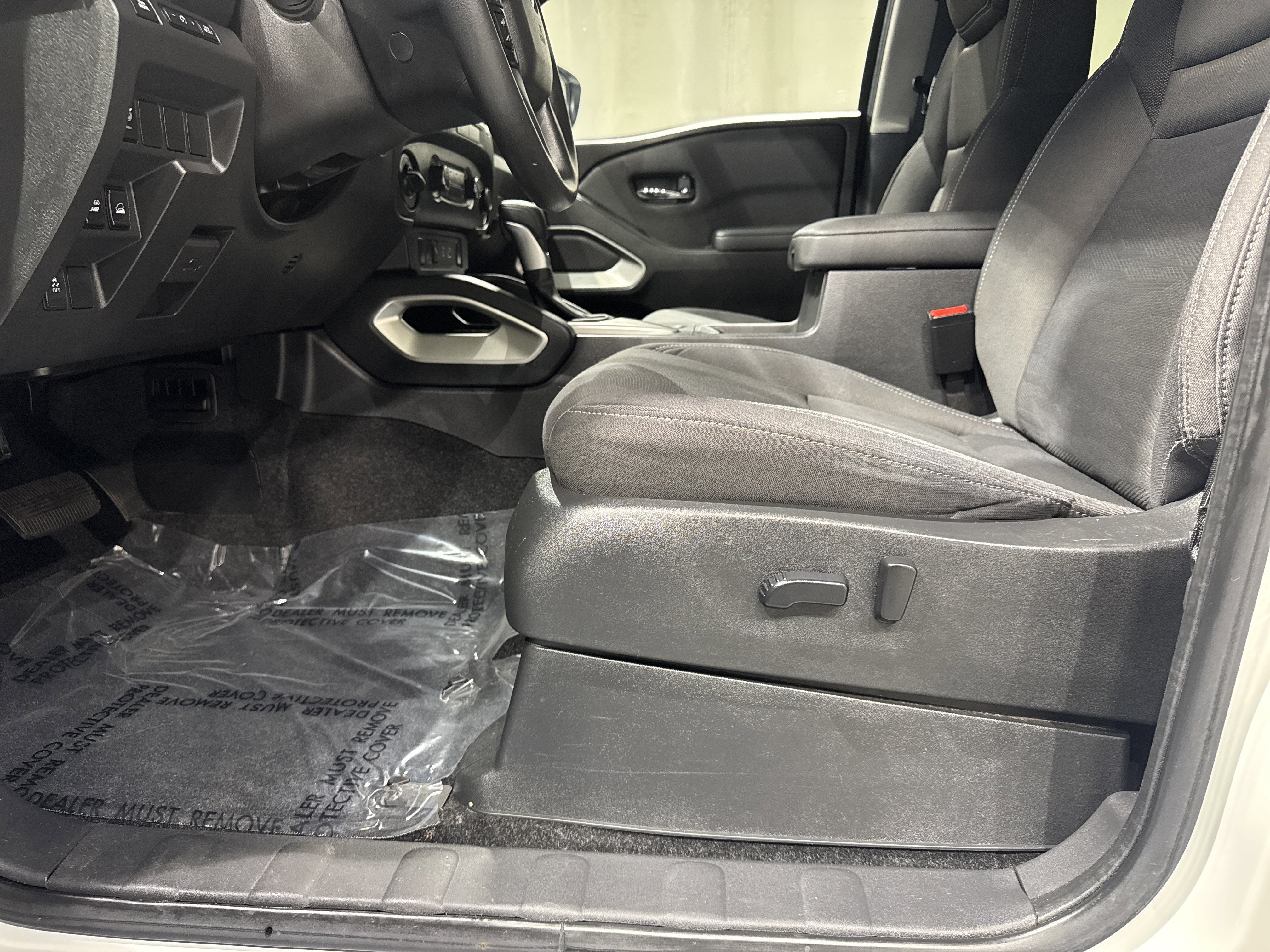 2022 Nissan Frontier SV W/Technology Package