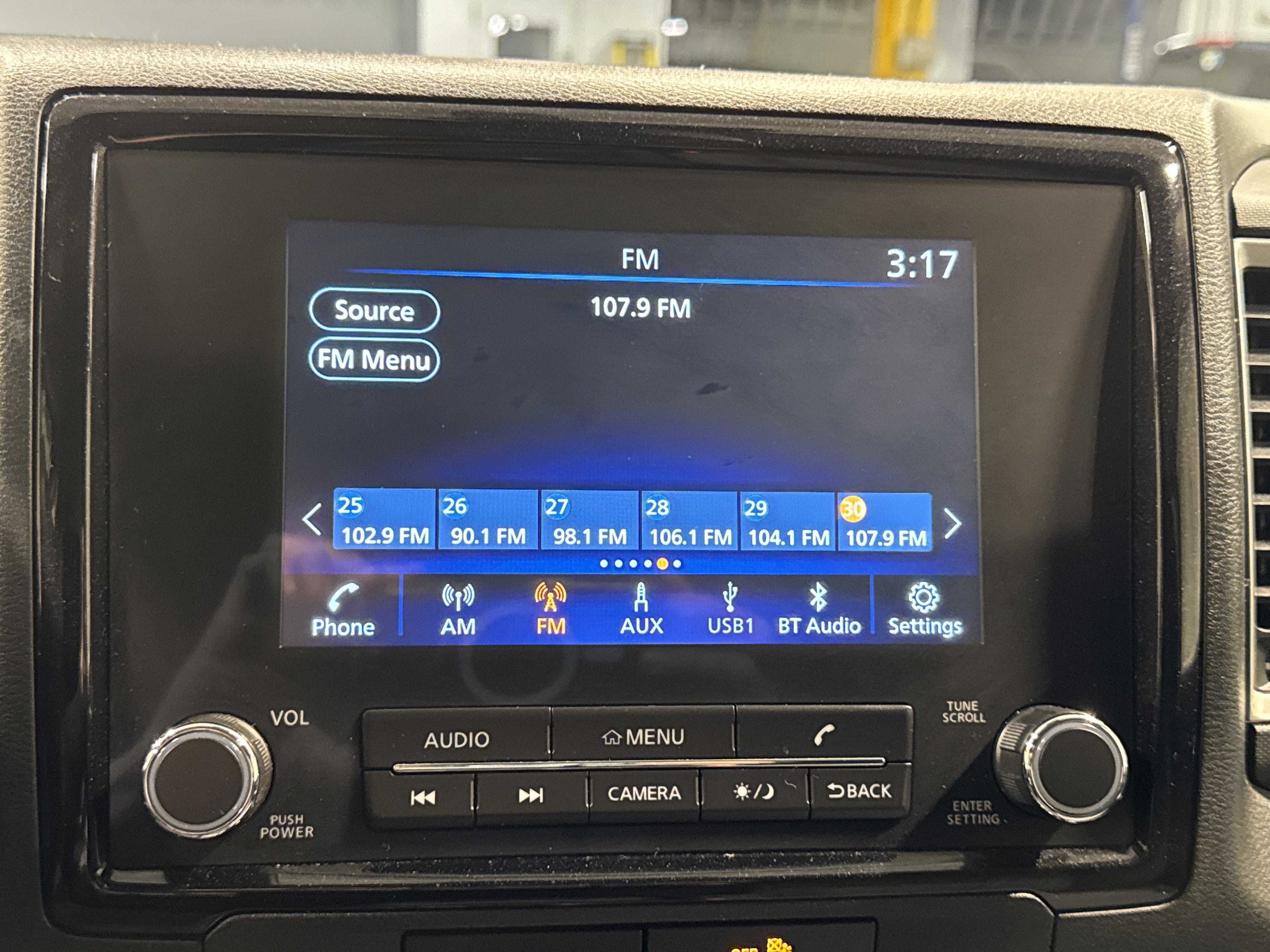 2022 Nissan Frontier SV W/Technology Package