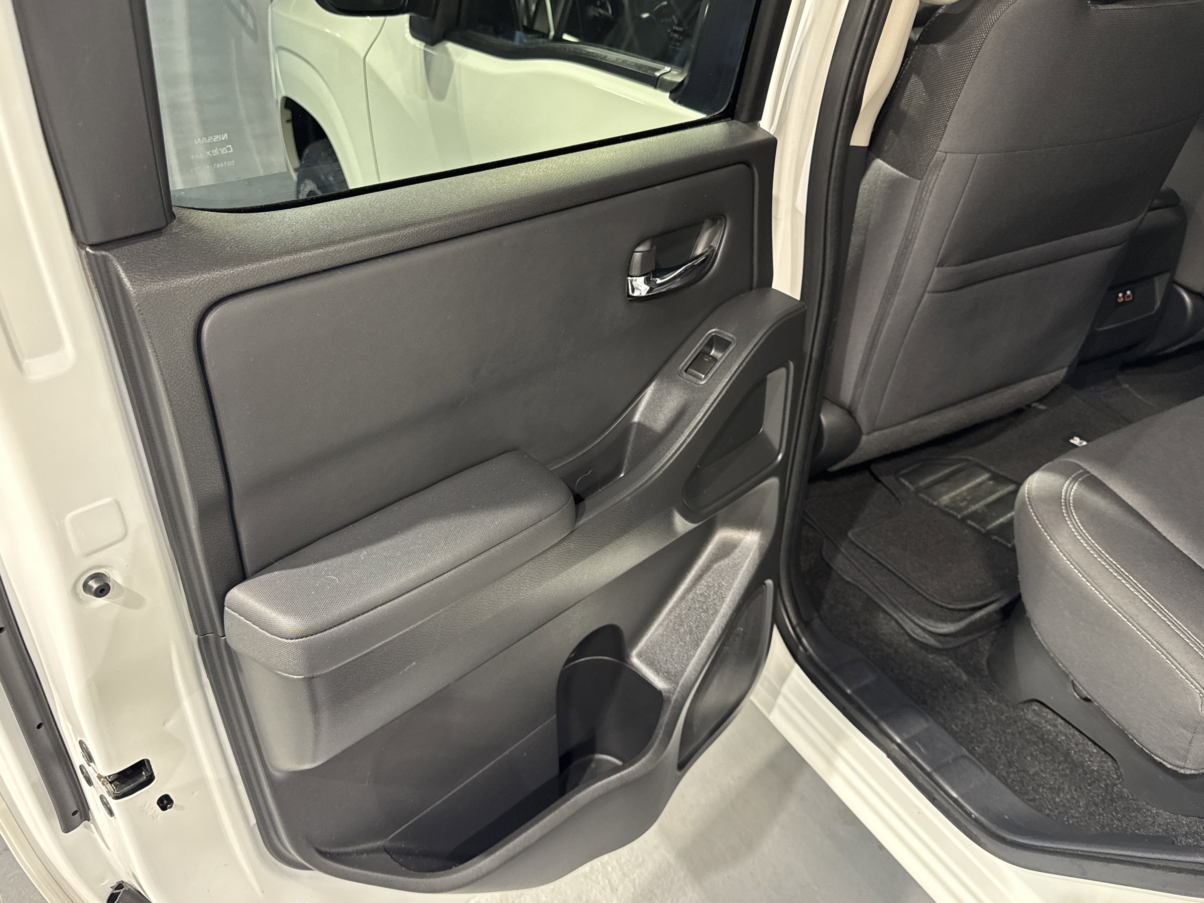 2022 Nissan Frontier SV W/Technology Package