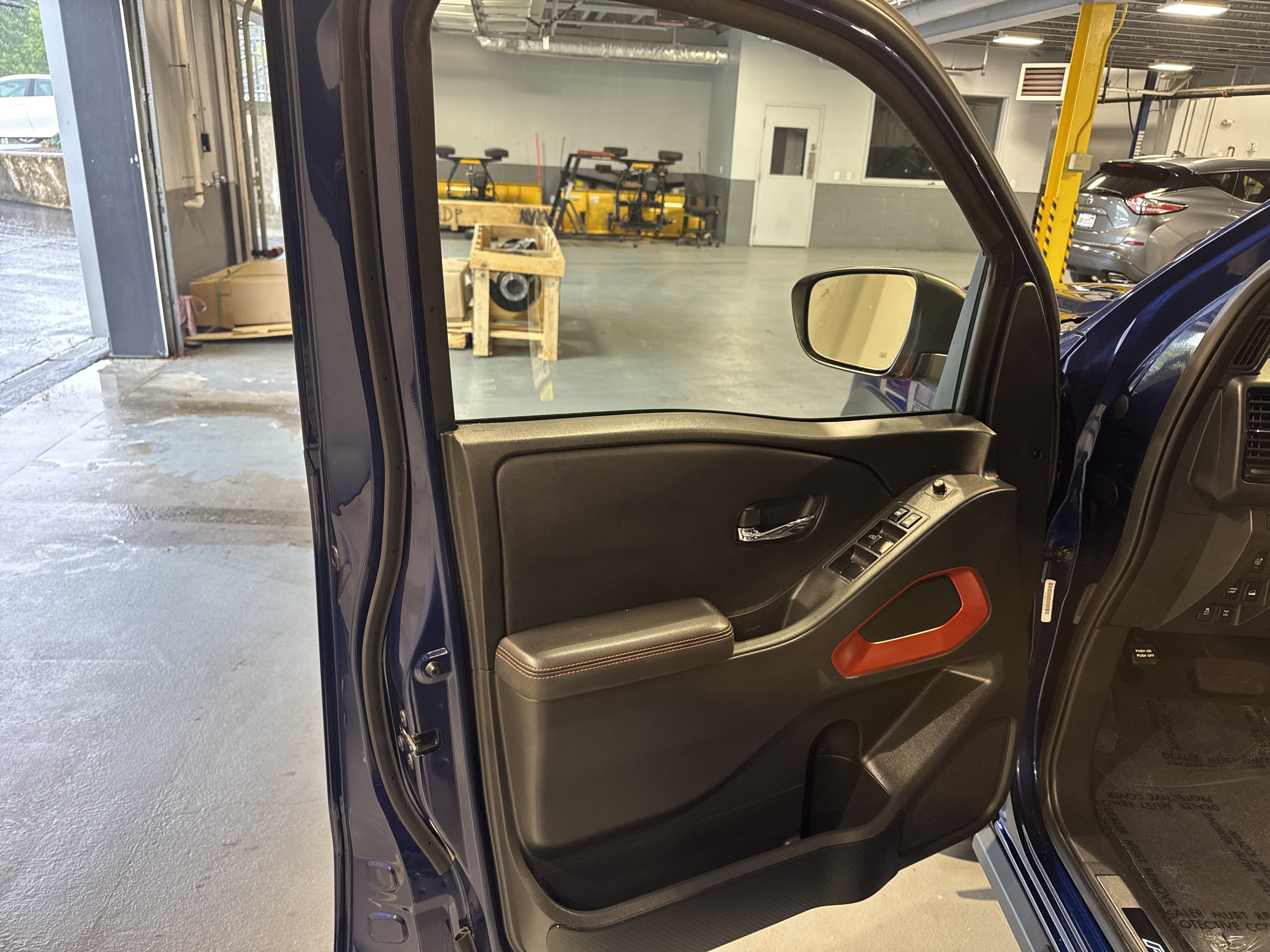 2023 Nissan Frontier PRO-4X W/Convenience and Technology Package