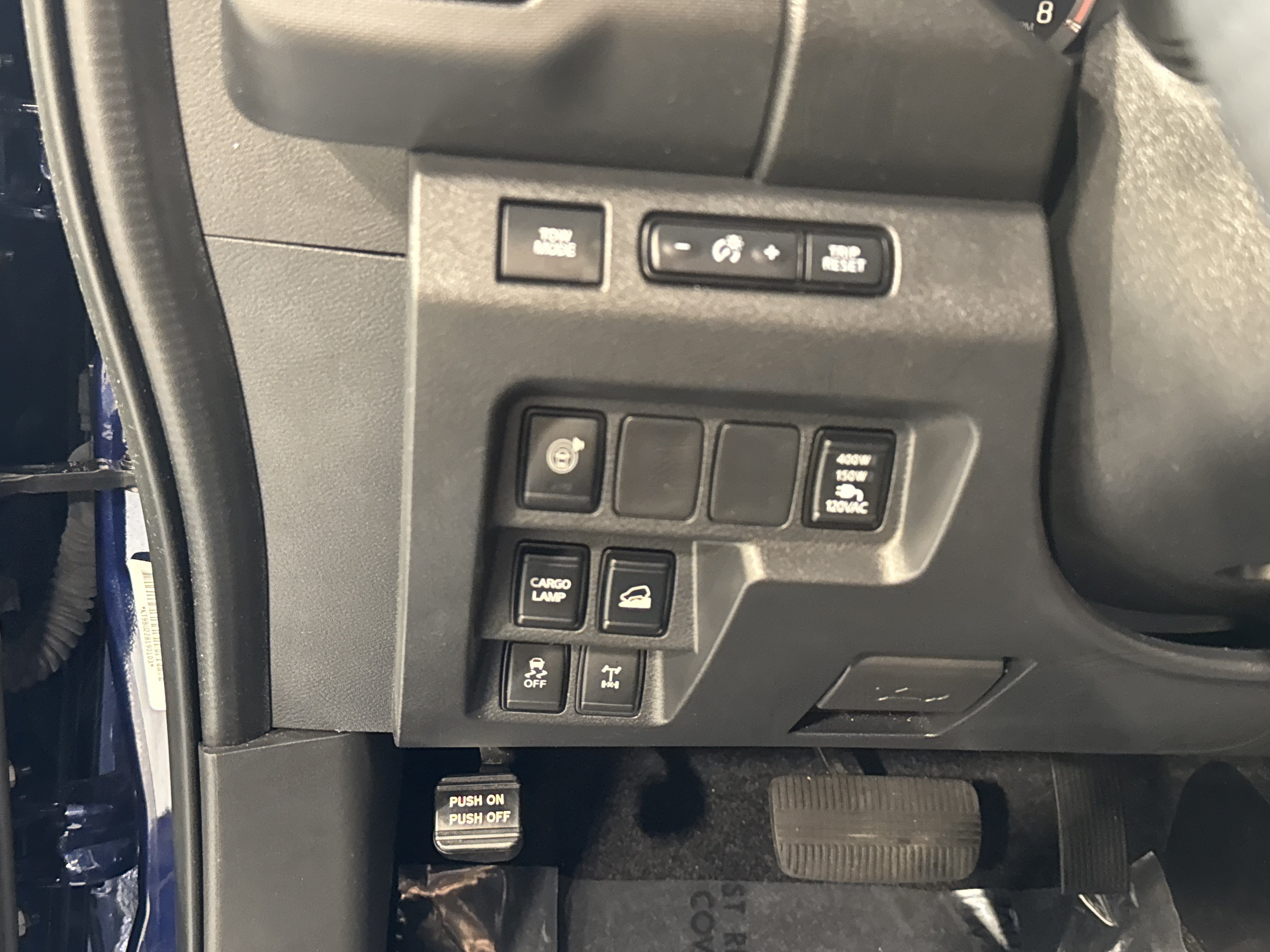 2023 Nissan Frontier PRO-4X W/Convenience and Technology Package