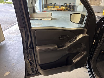 2024 Nissan Frontier S W/Technology