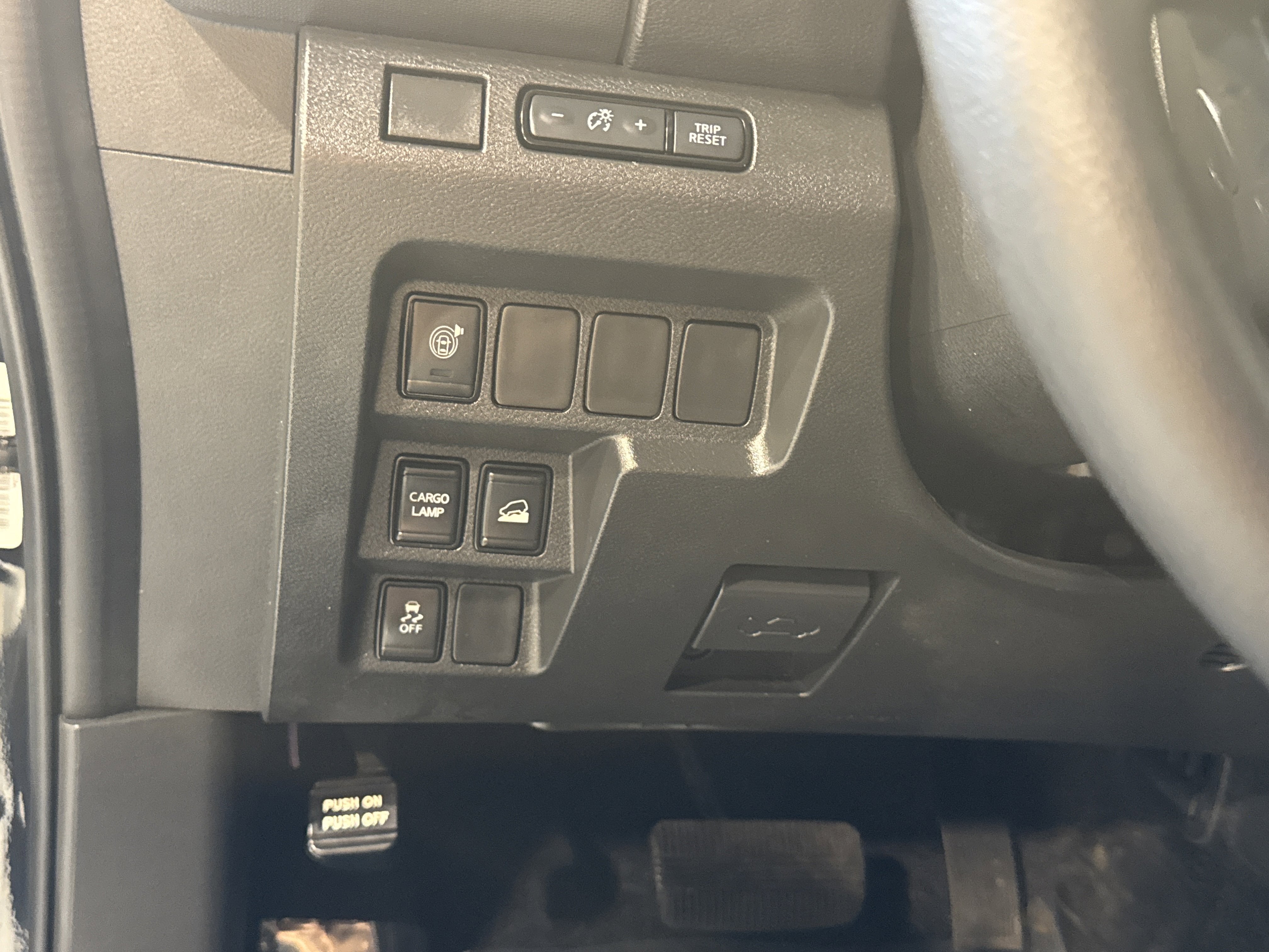 2024 Nissan Frontier S W/Technology