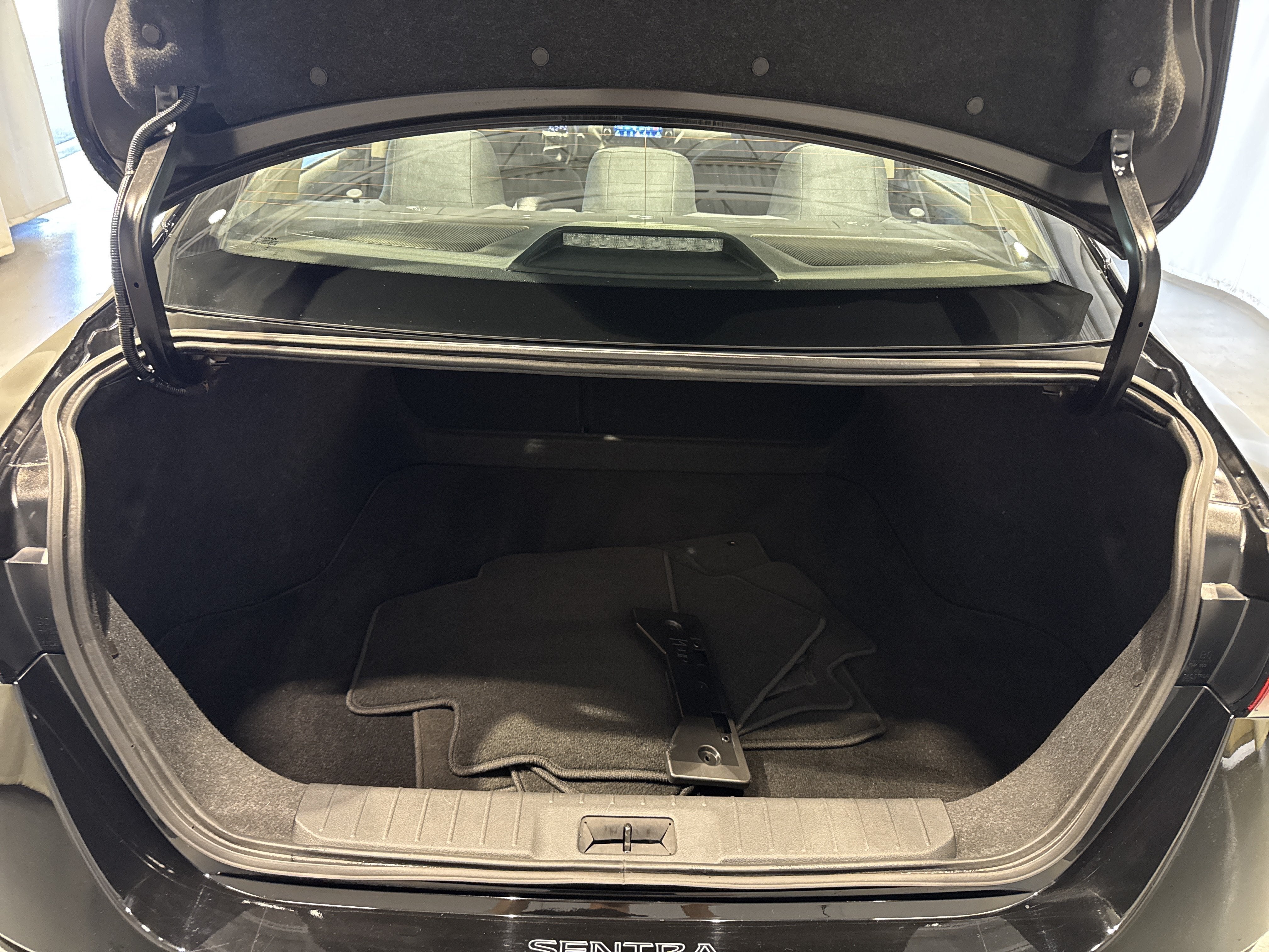2025 Nissan Sentra SV W/All Weather Package
