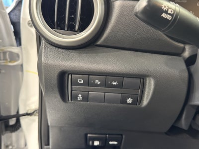 2024 Nissan Versa Base
