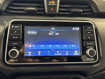 2024 Nissan Versa Base