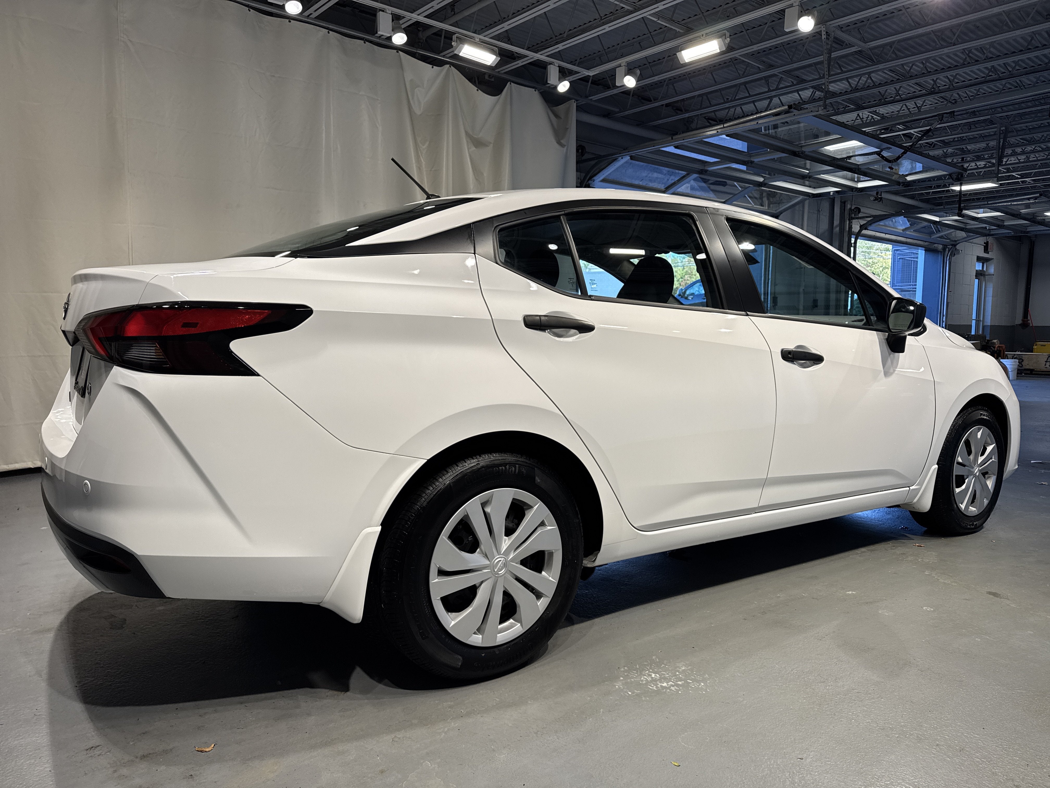 2024 Nissan Versa Base