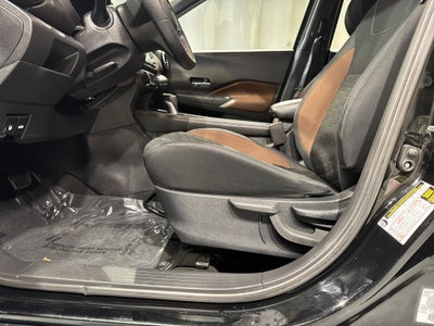 2021 Nissan Kicks SR