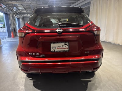 2023 Nissan Kicks SR