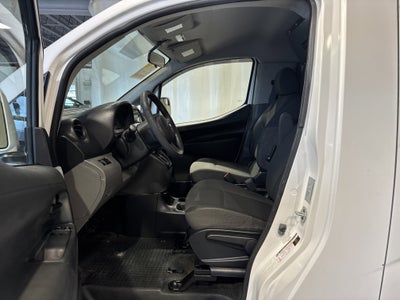 2017 Nissan NV200 Compact Cargo SV