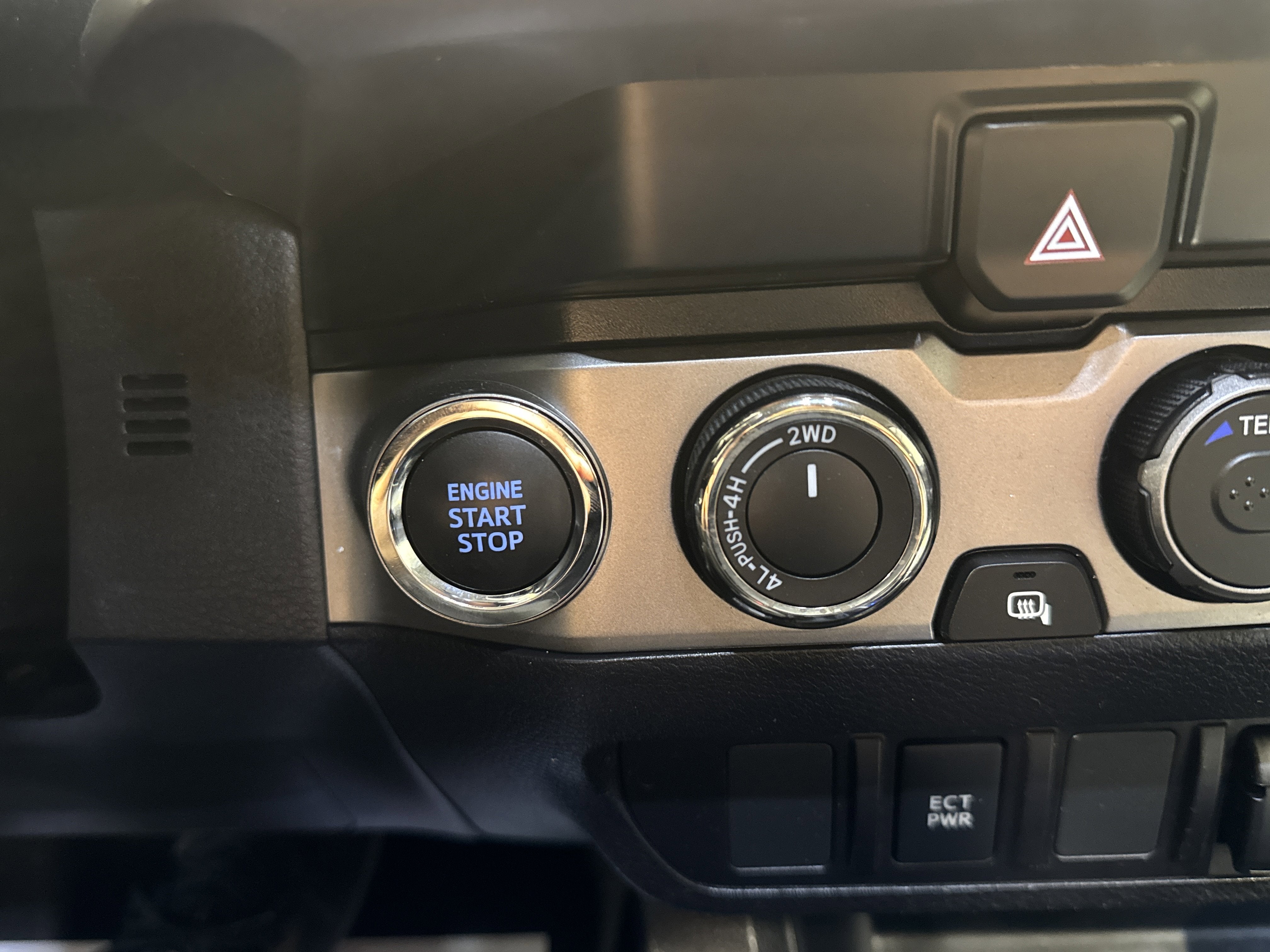 2023 Toyota Tacoma 4WD SR5