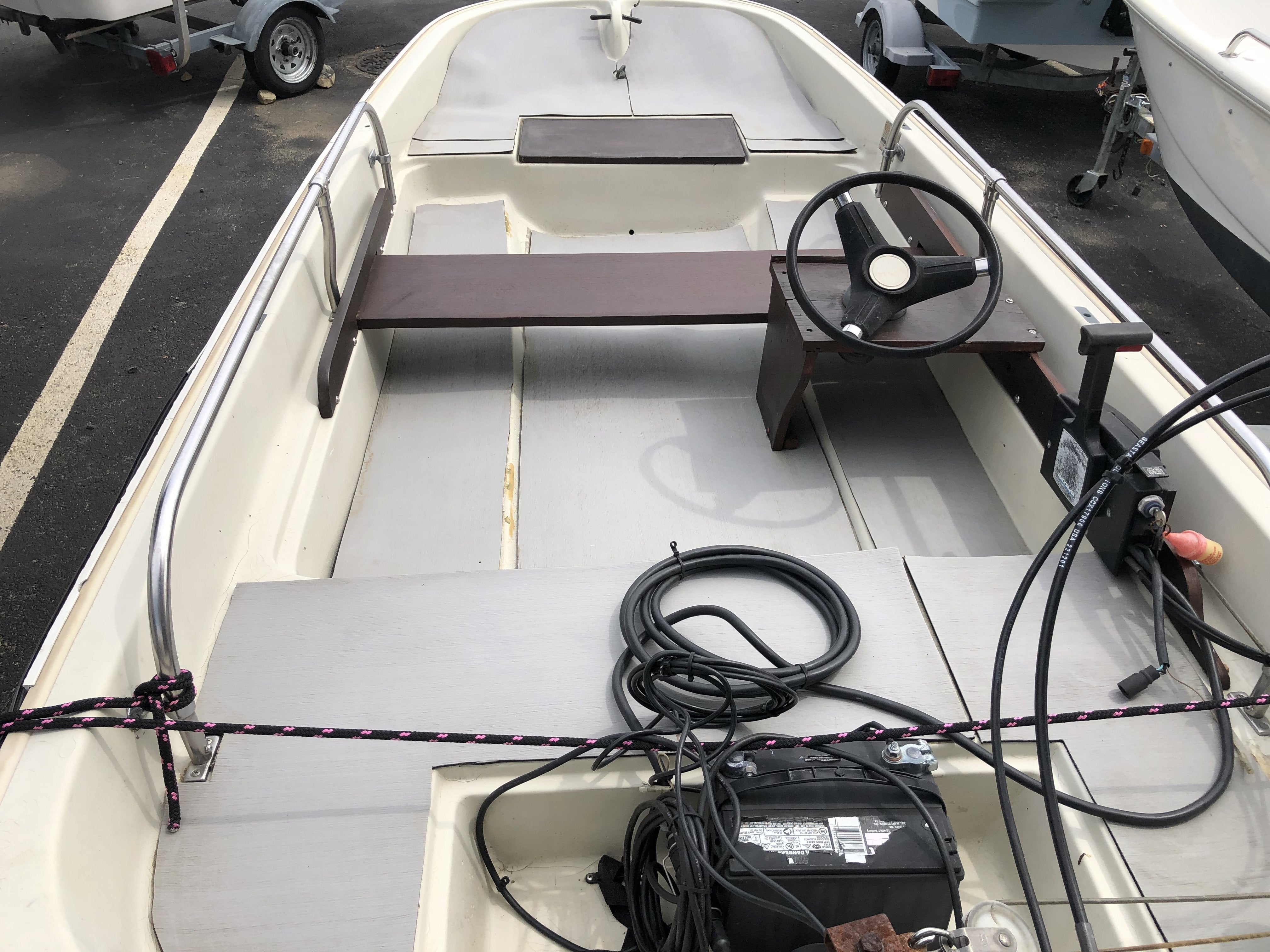 1974 BOSTON WHALER 110 SPORT Base