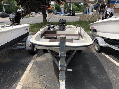 1974 BOSTON WHALER 110 SPORT Base
