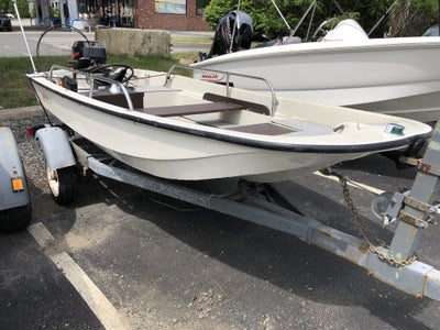 1974 BOSTON WHALER 110 SPORT Base