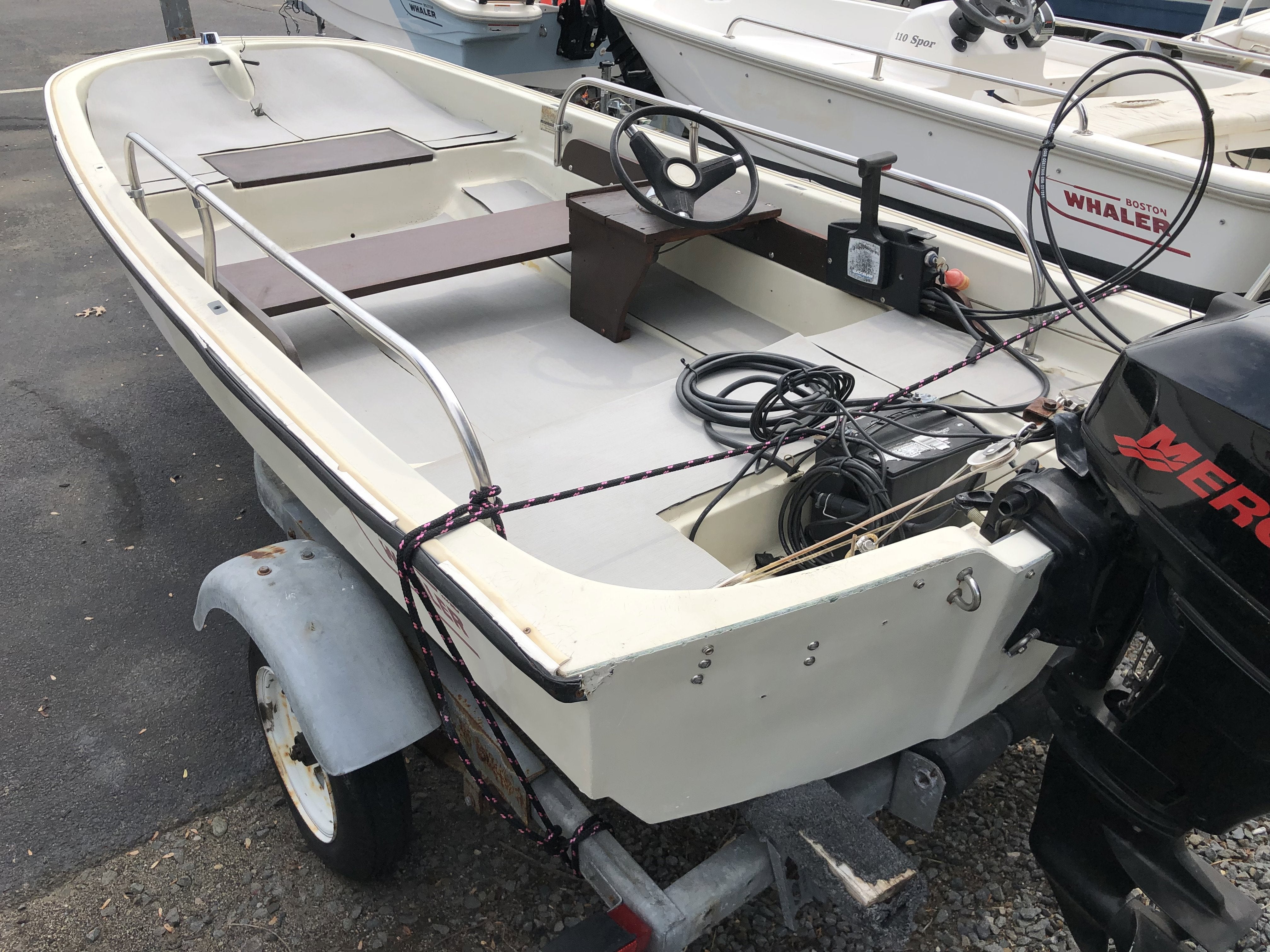 1974 BOSTON WHALER 110 SPORT Base