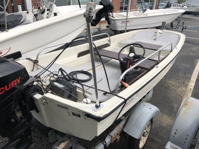 1974 BOSTON WHALER 110 SPORT Base