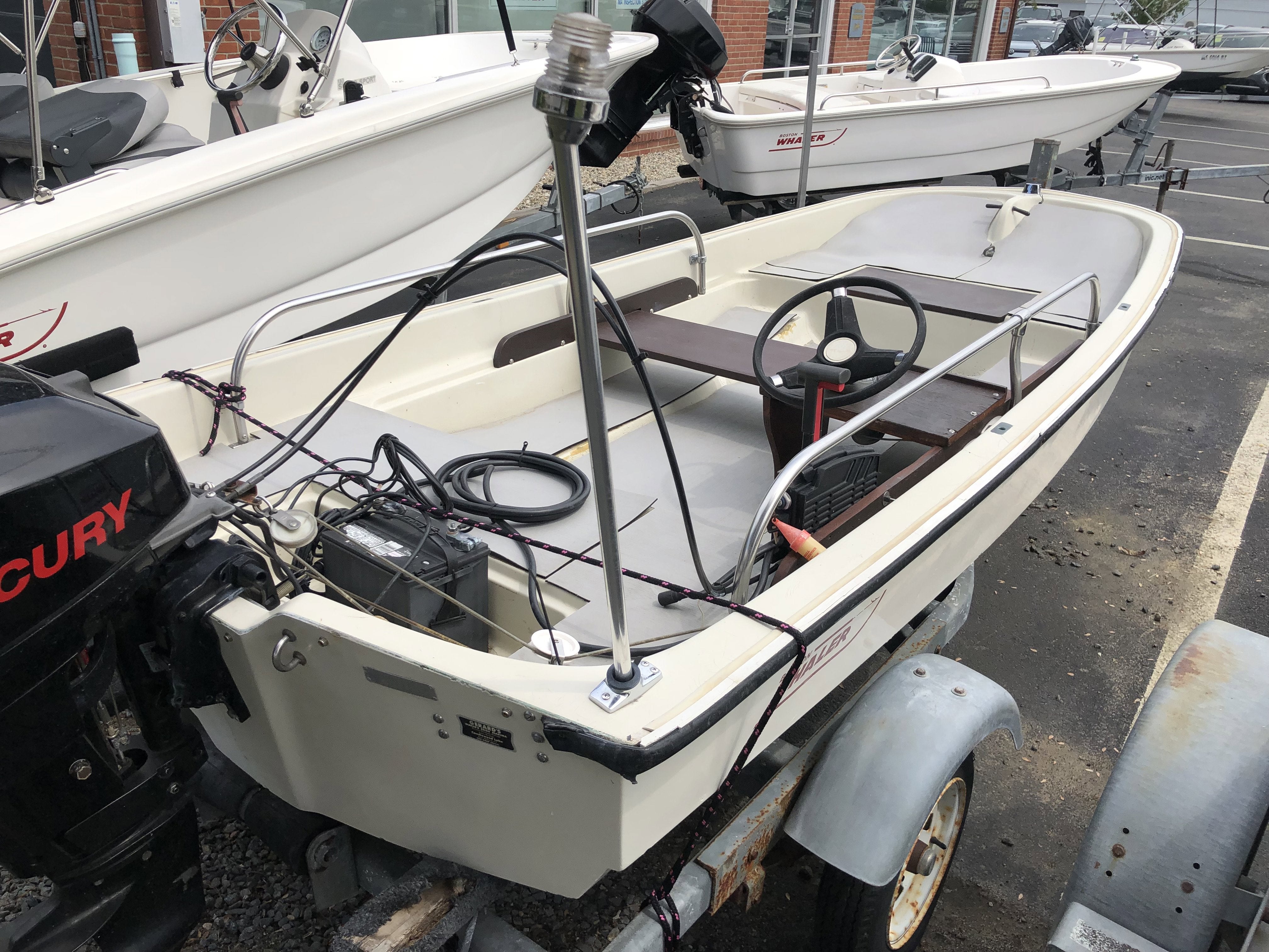 1974 BOSTON WHALER 110 SPORT Base