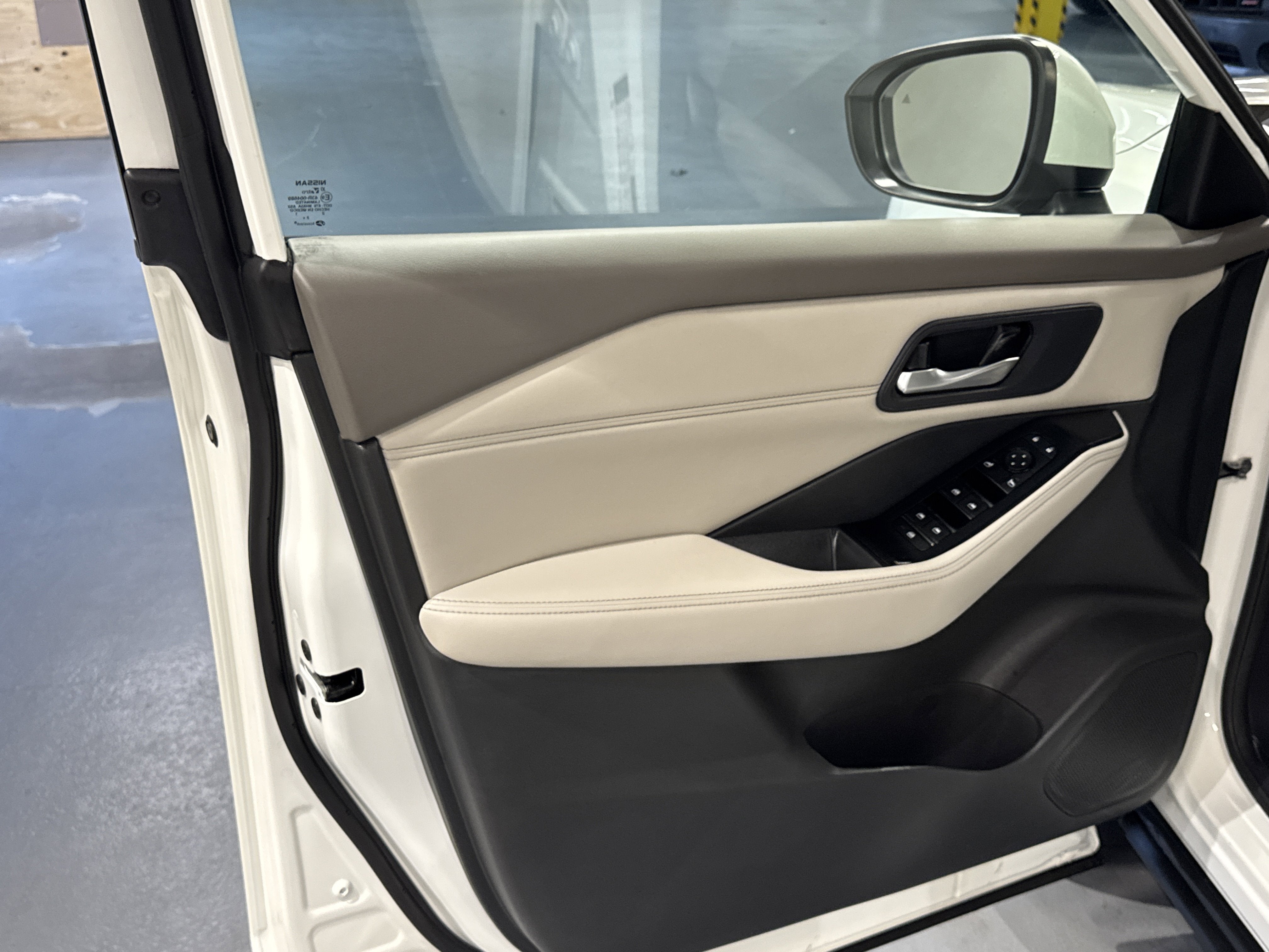 2023 Nissan Rogue SV W/Premium Package