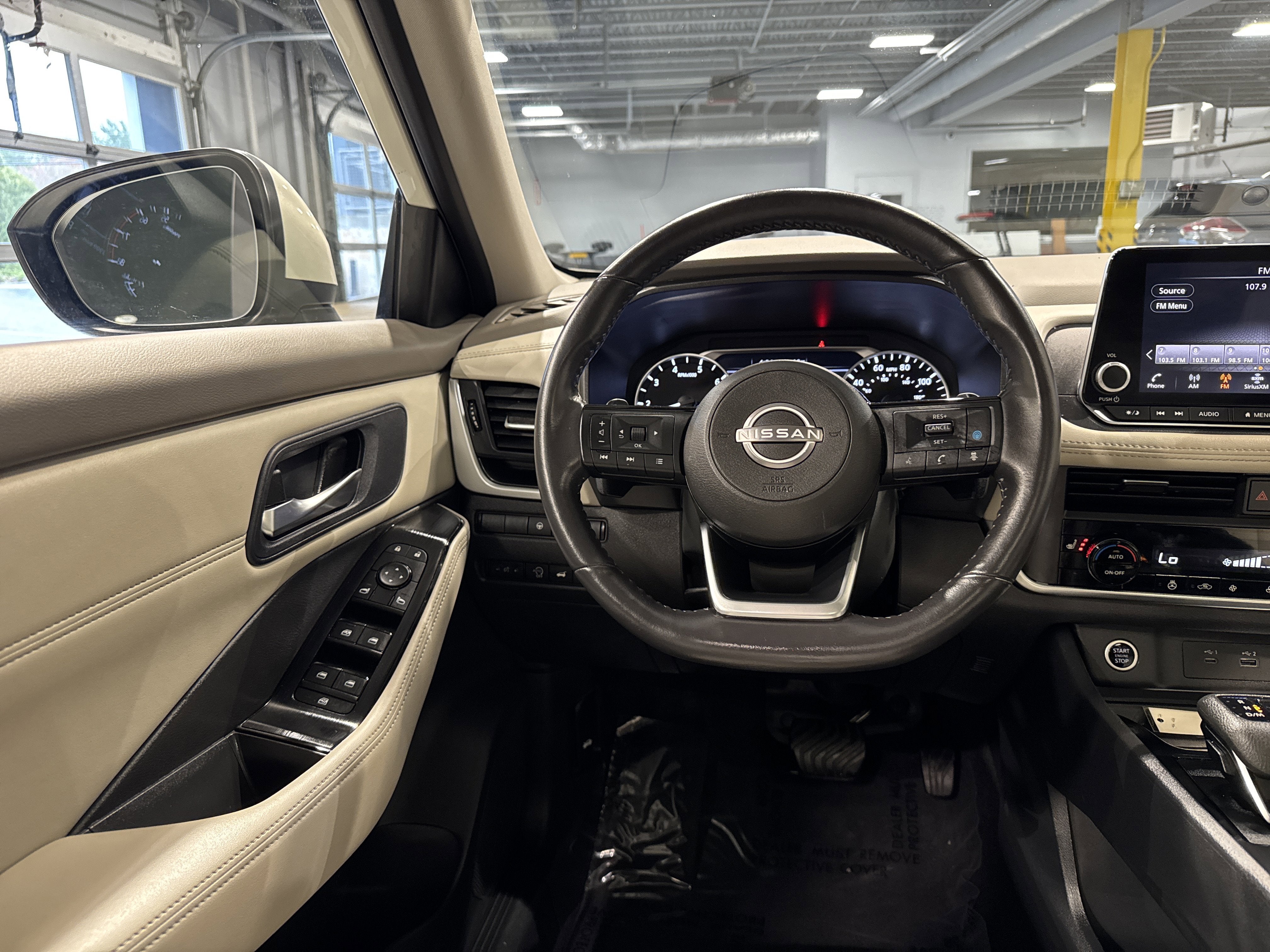 2023 Nissan Rogue SV W/Premium Package