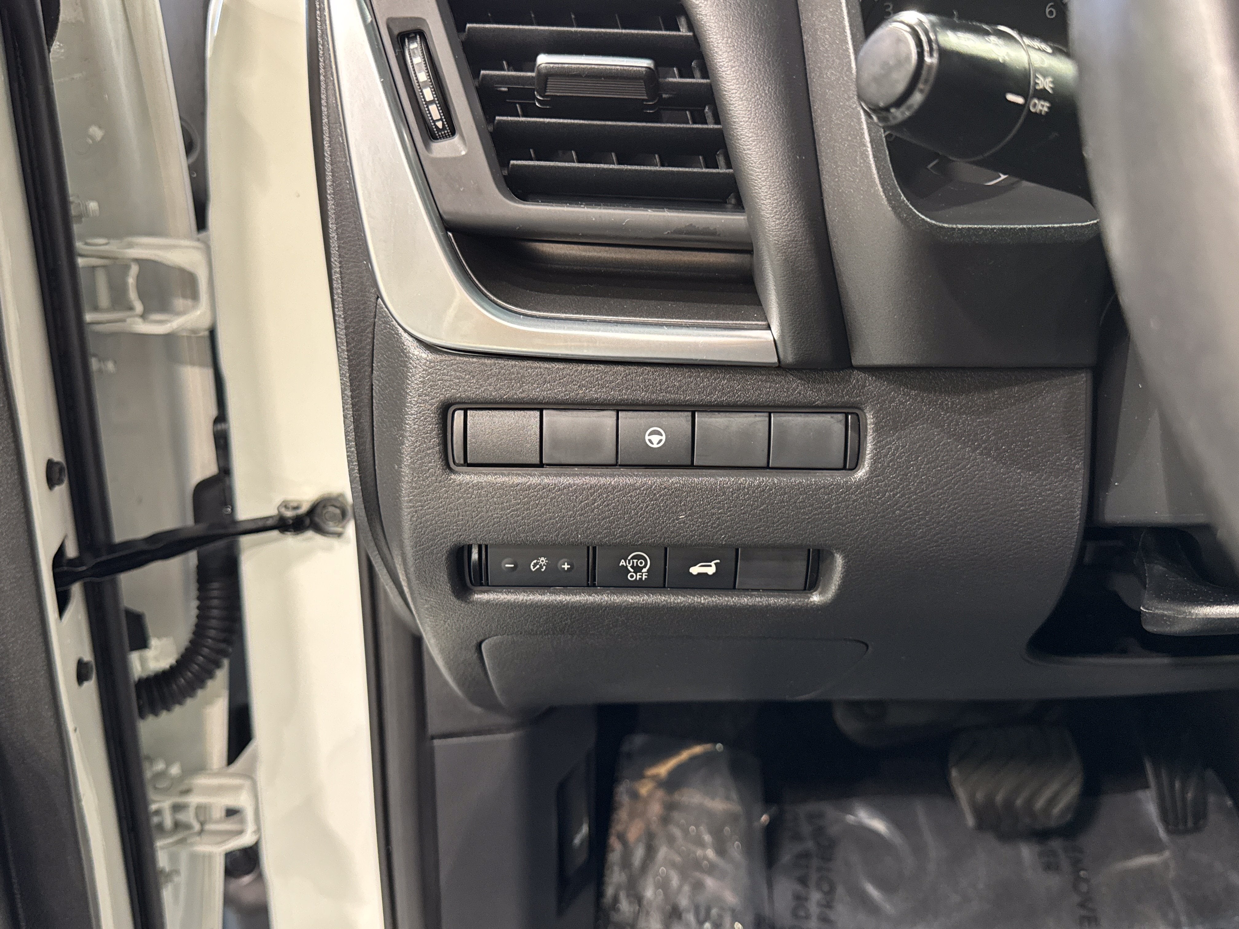 2023 Nissan Rogue SV W/Premium Package