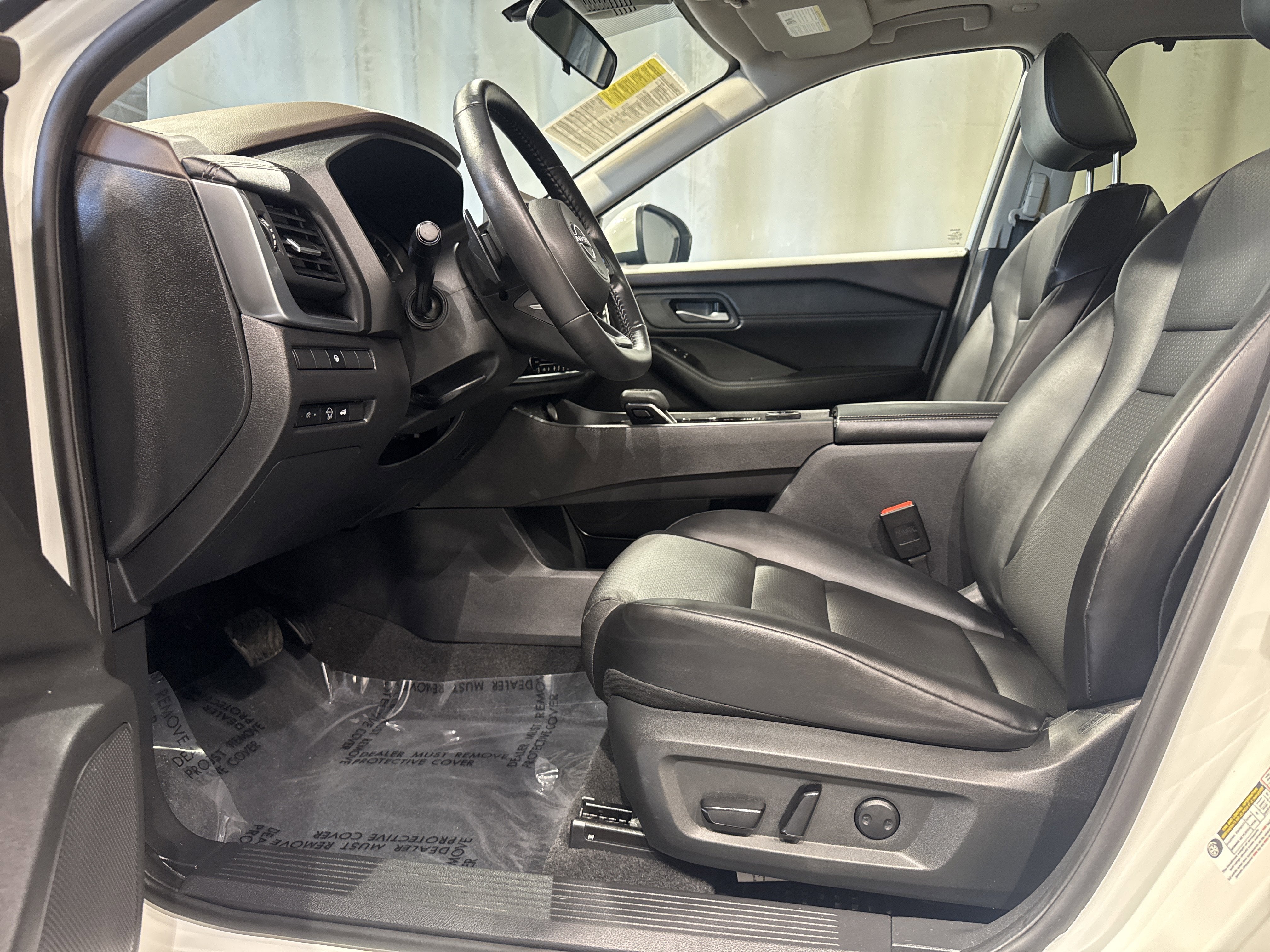 2023 Nissan Rogue SV W/Premium Package