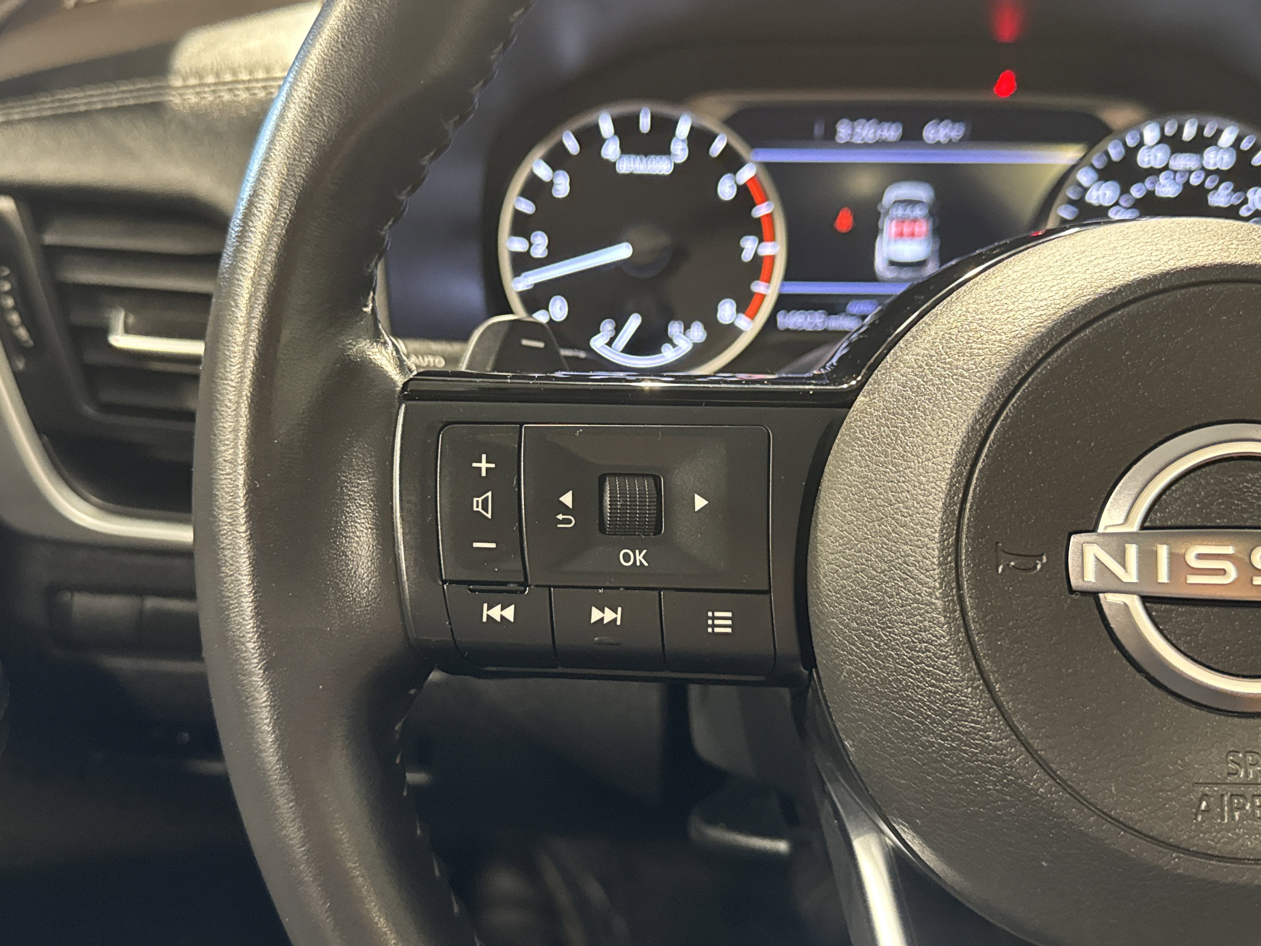 2023 Nissan Rogue SV W/Premium Package