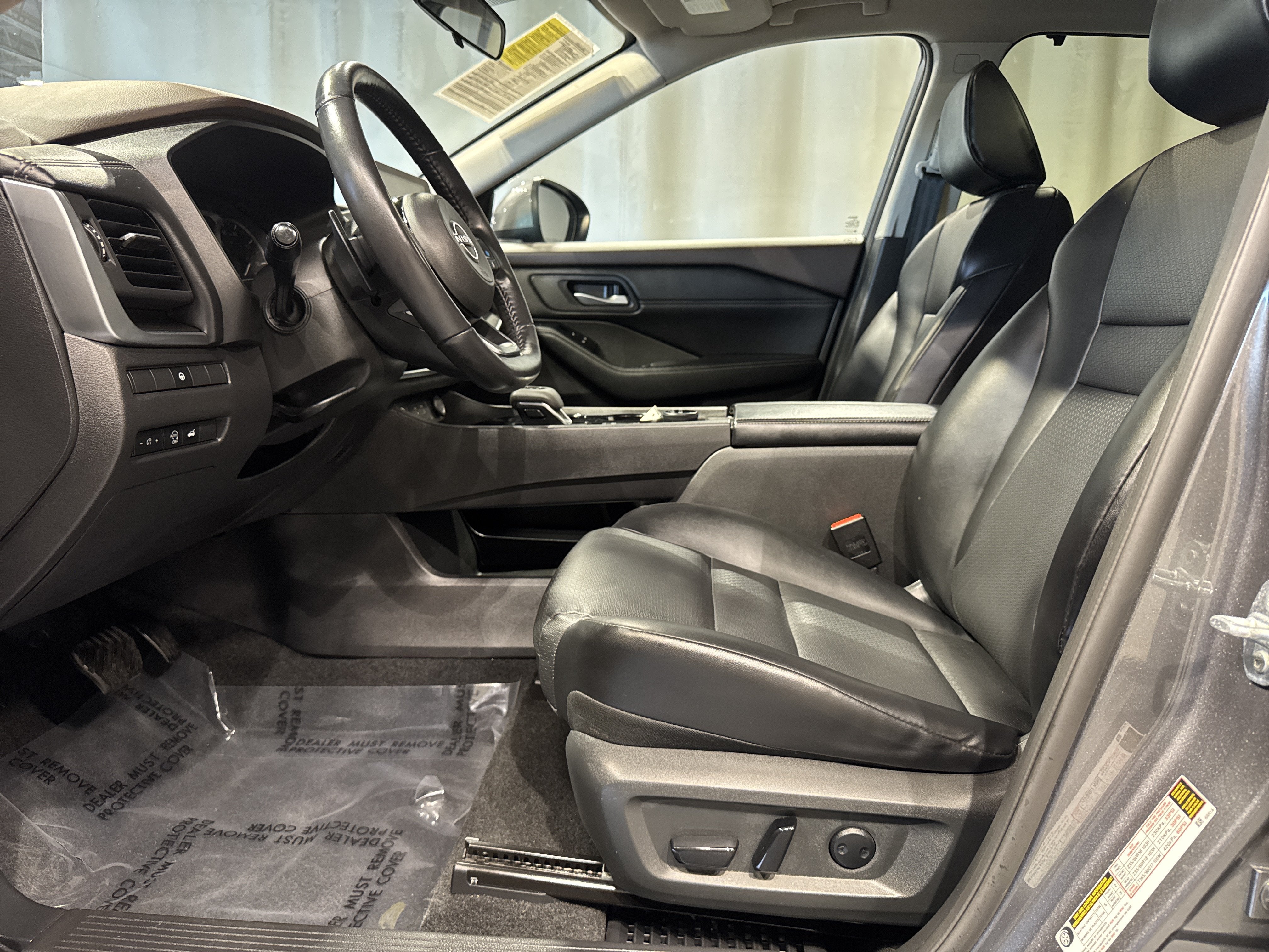2023 Nissan Rogue SV W/Premium Package