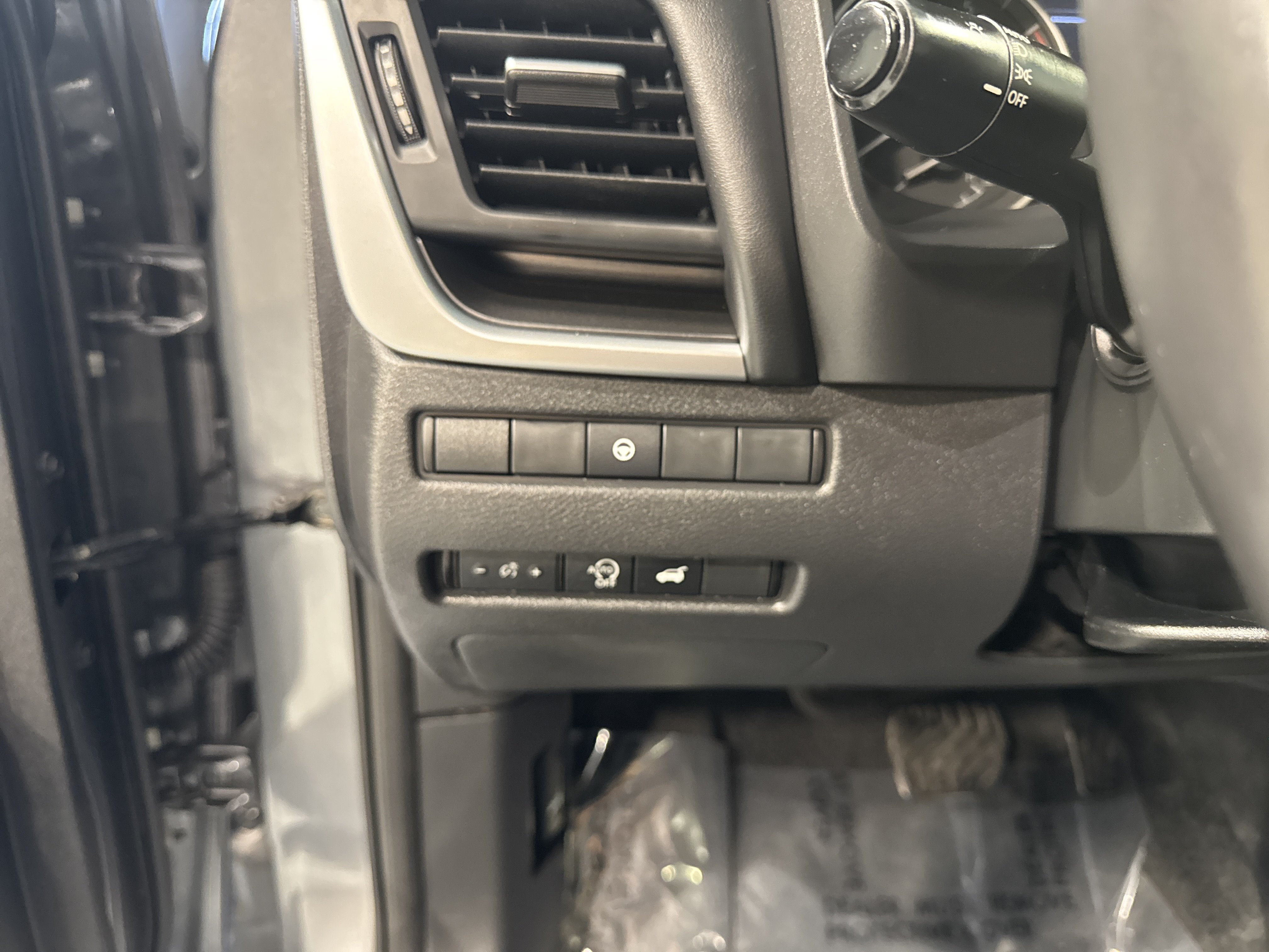 2023 Nissan Rogue SV W/Premium Package