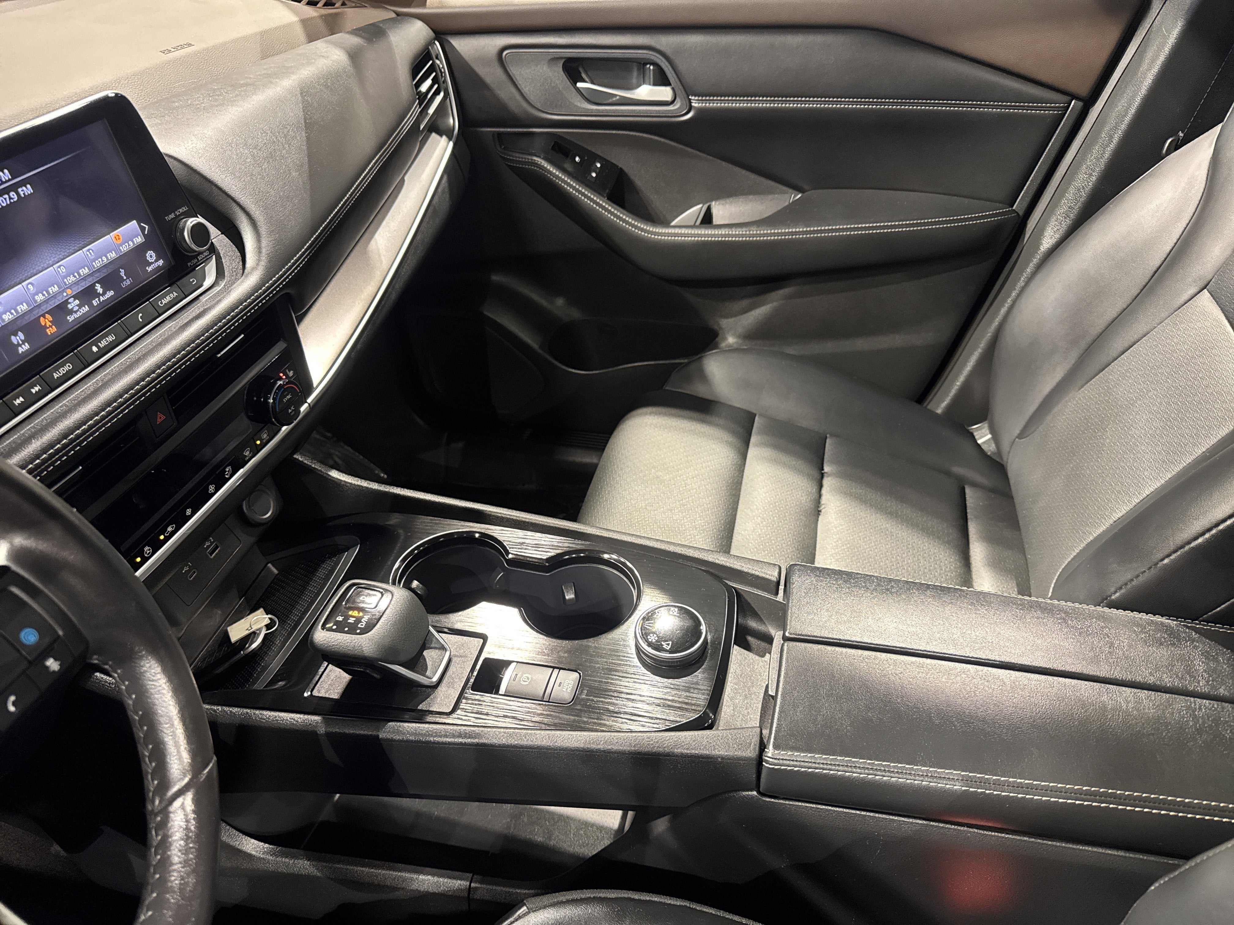 2023 Nissan Rogue SV W/Premium Package