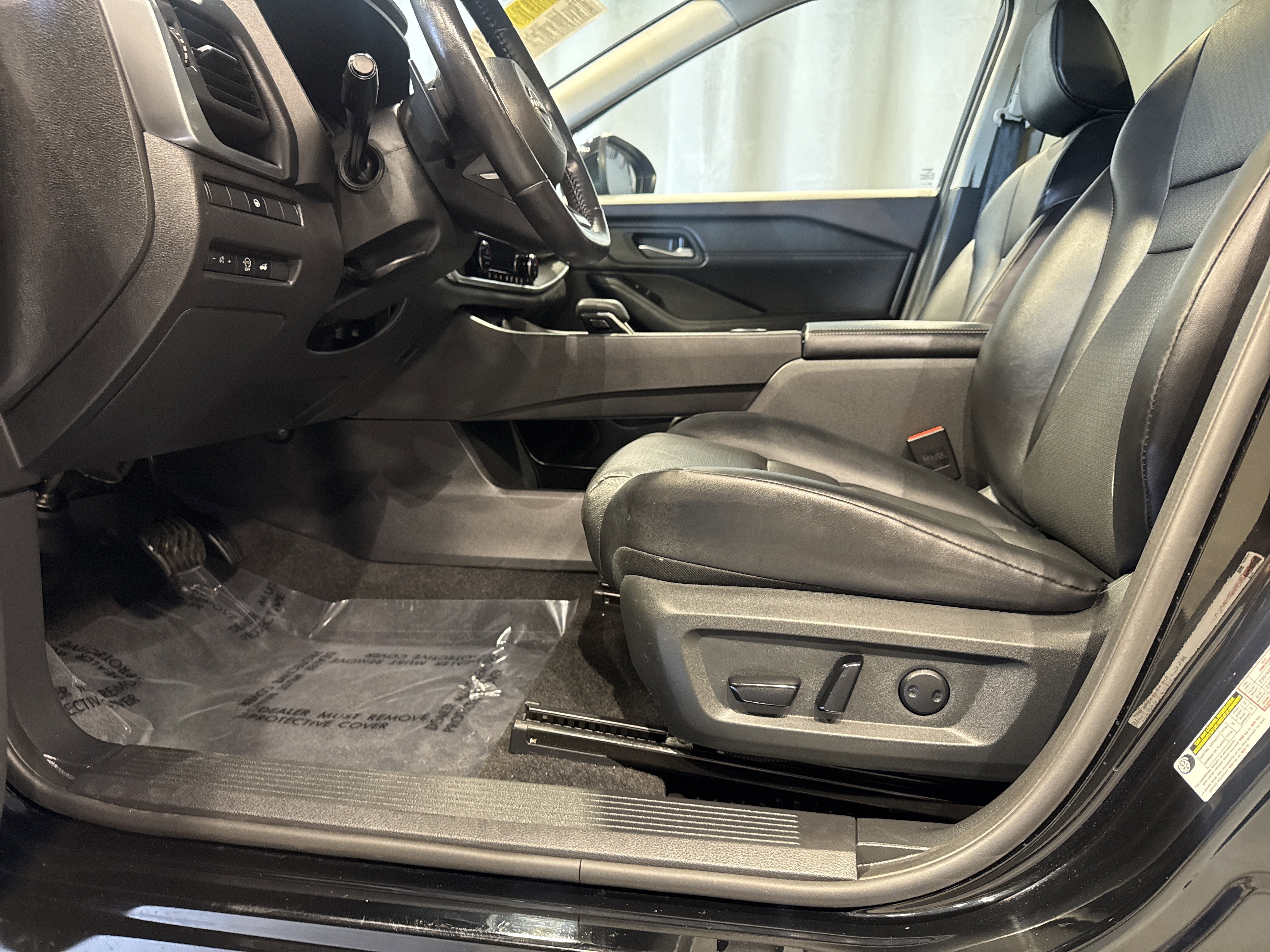 2023 Nissan Rogue SV W/Premium Package