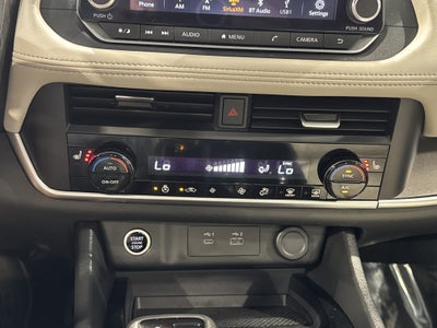 2023 Nissan Rogue SV W/Premium Package