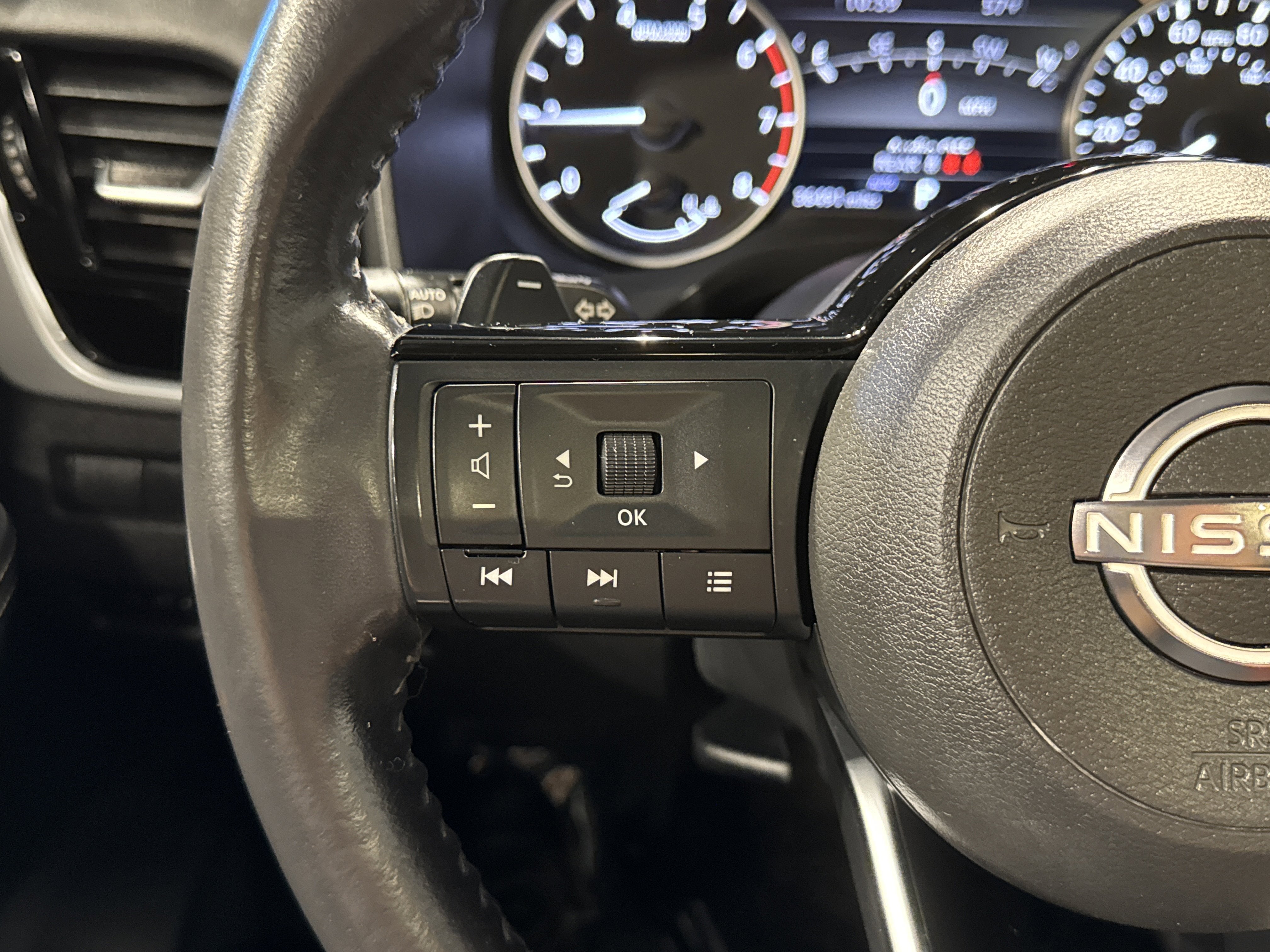 2022 Nissan Rogue SL