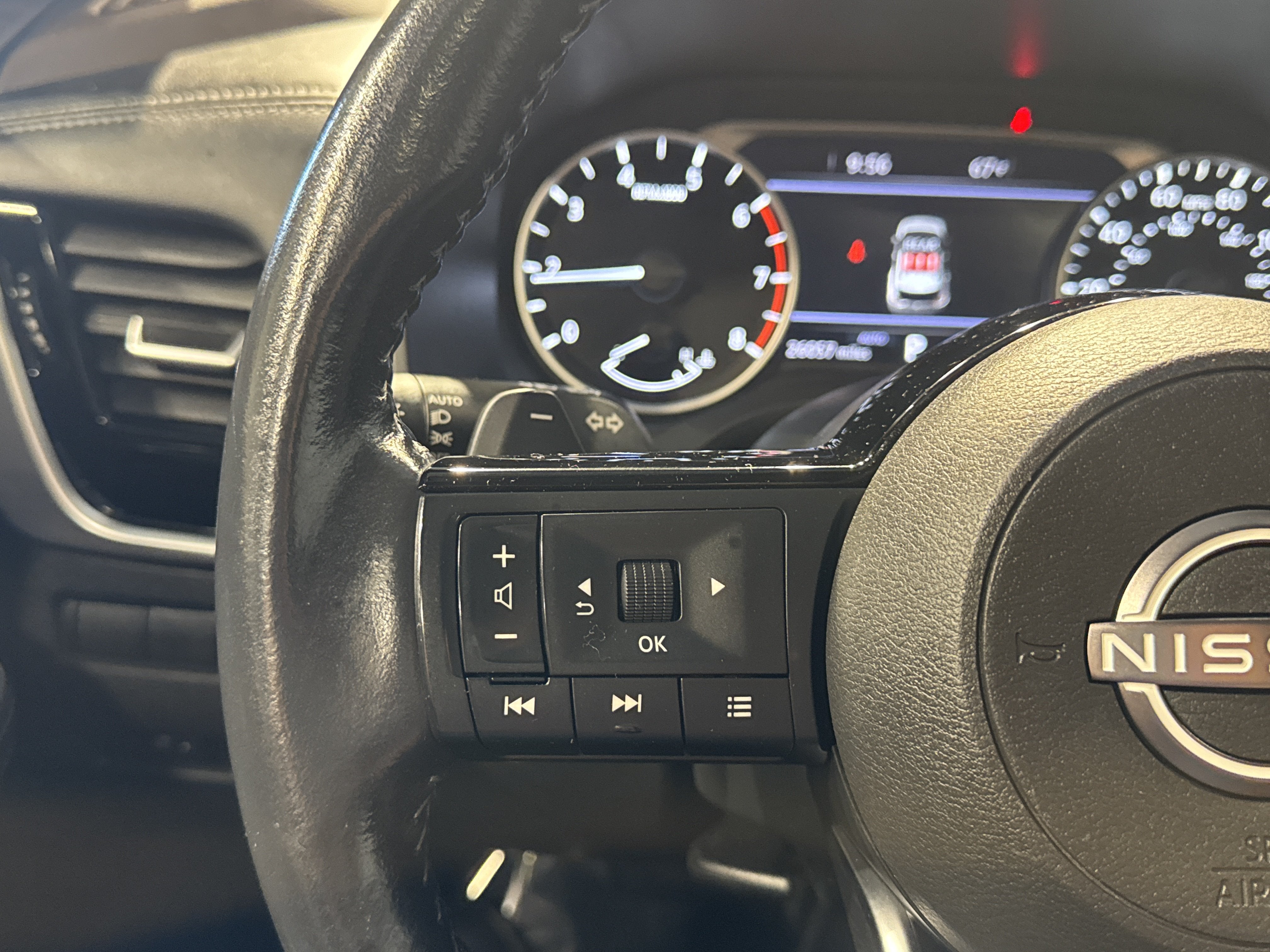 2023 Nissan Rogue SL W/Premium Package