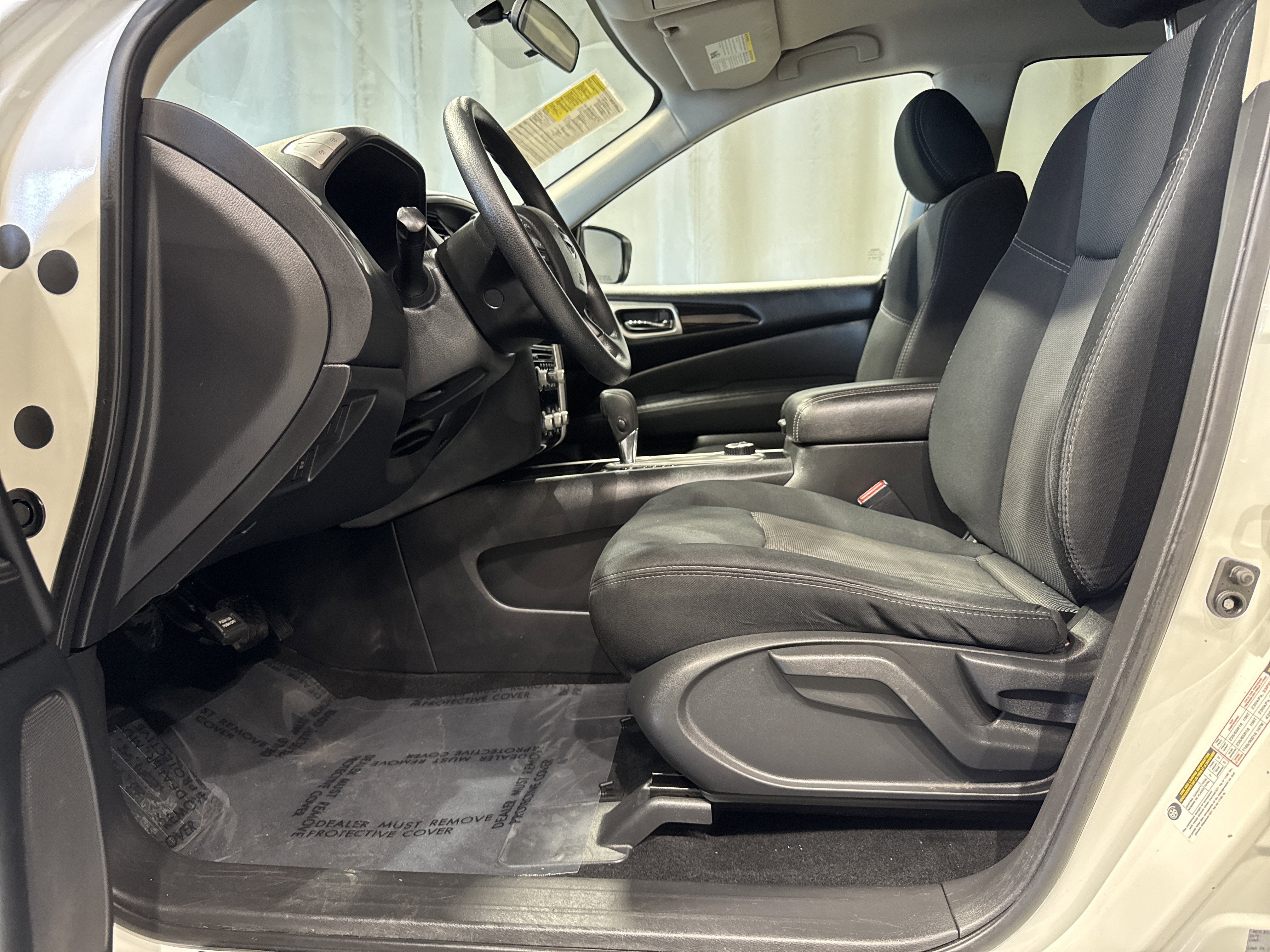 2019 Nissan Pathfinder S