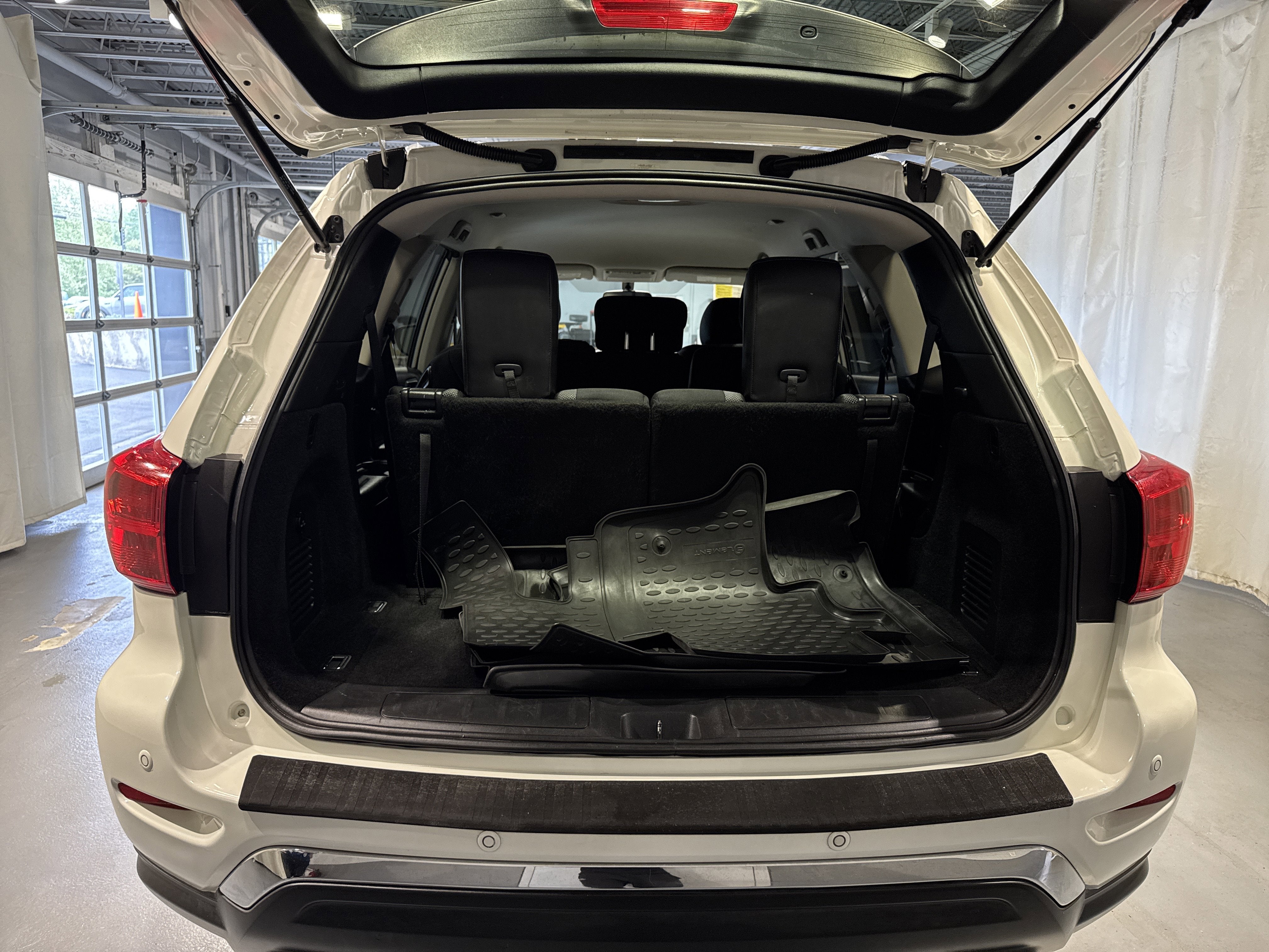 2019 Nissan Pathfinder S