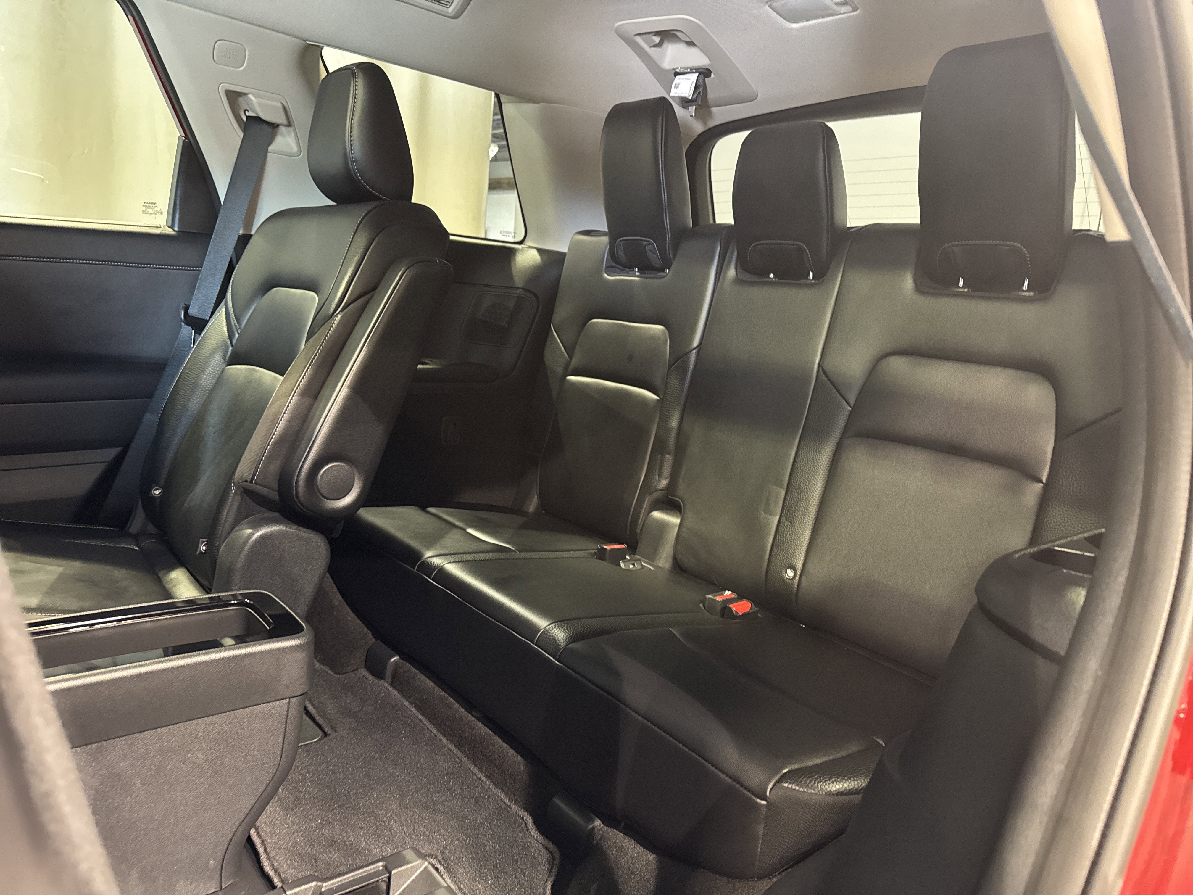 2024 Nissan Pathfinder SL W/Premium & Black Appearance Package