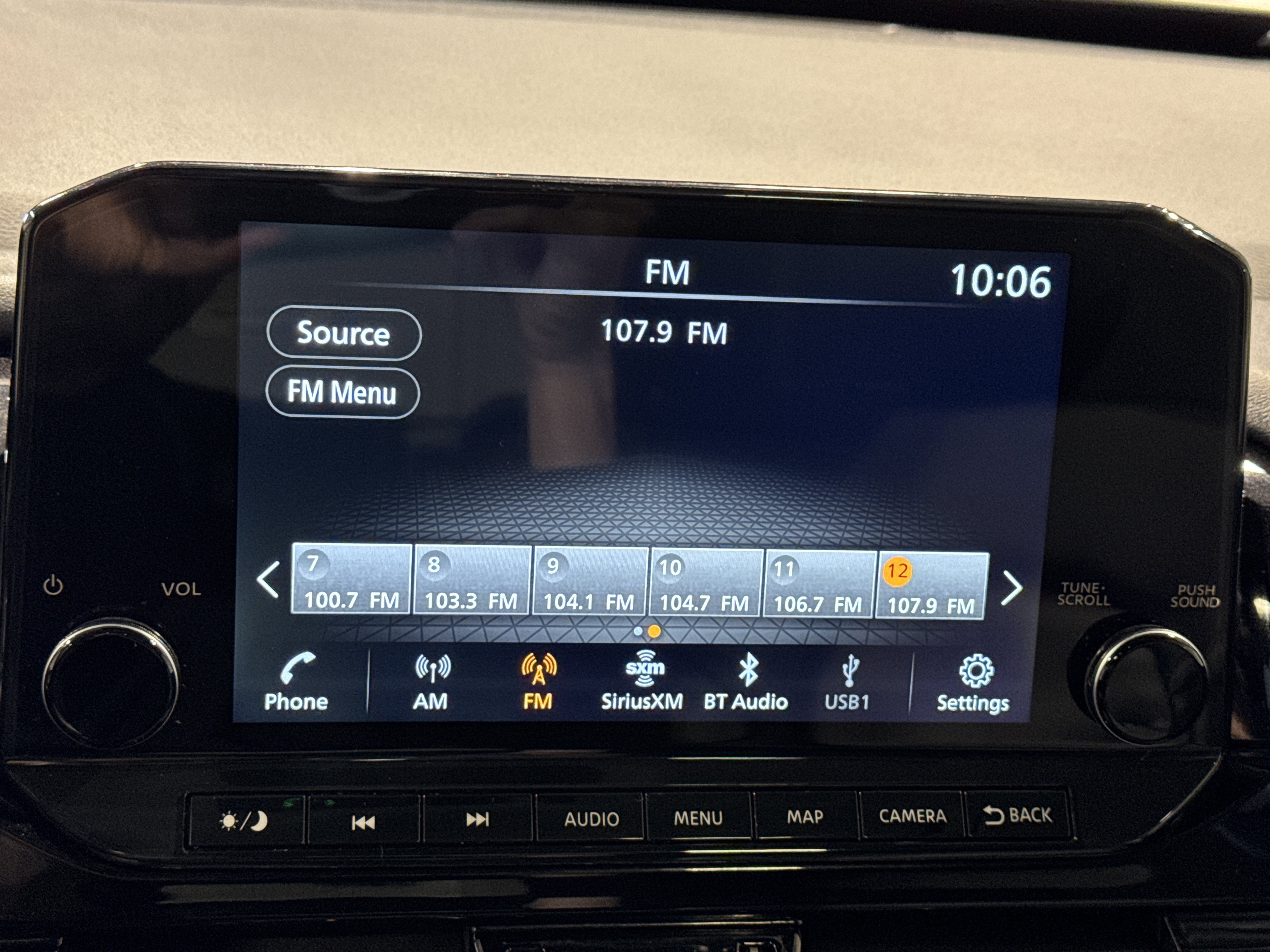 2023 Nissan Pathfinder SL W/Premium Package