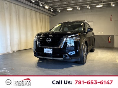2023 Nissan Pathfinder SL W/Premium Package