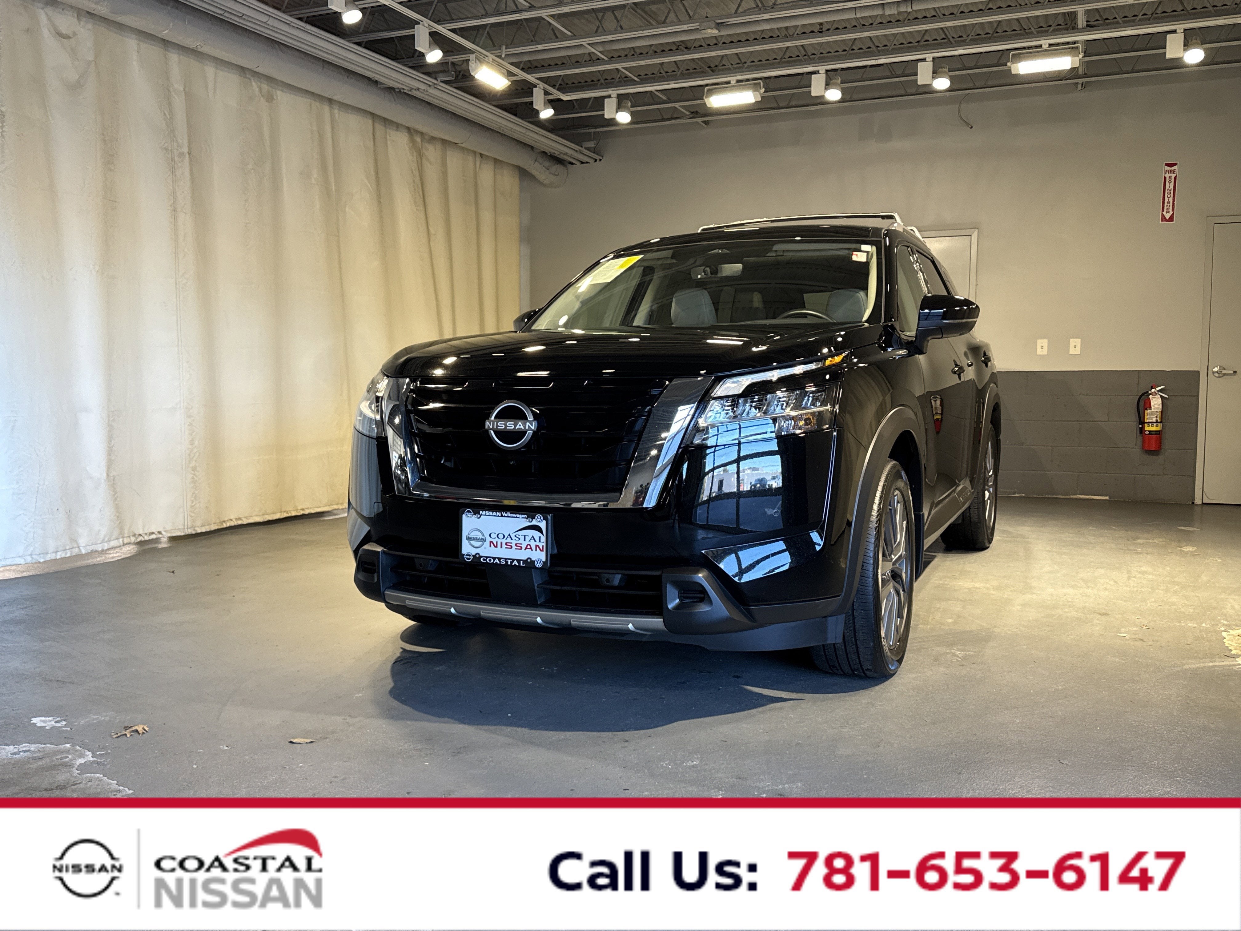 2023 Nissan Pathfinder SL W/Premium Package